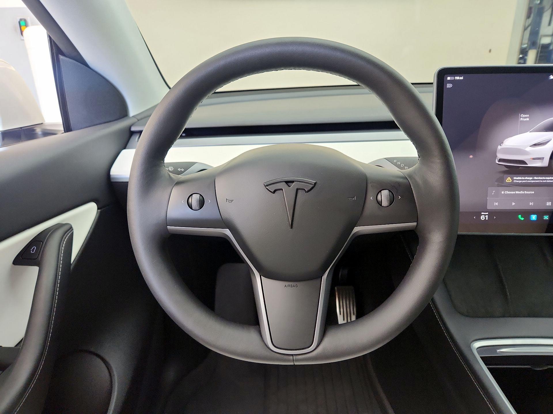 Thumbnail: 2022 Tesla Model Y - 10