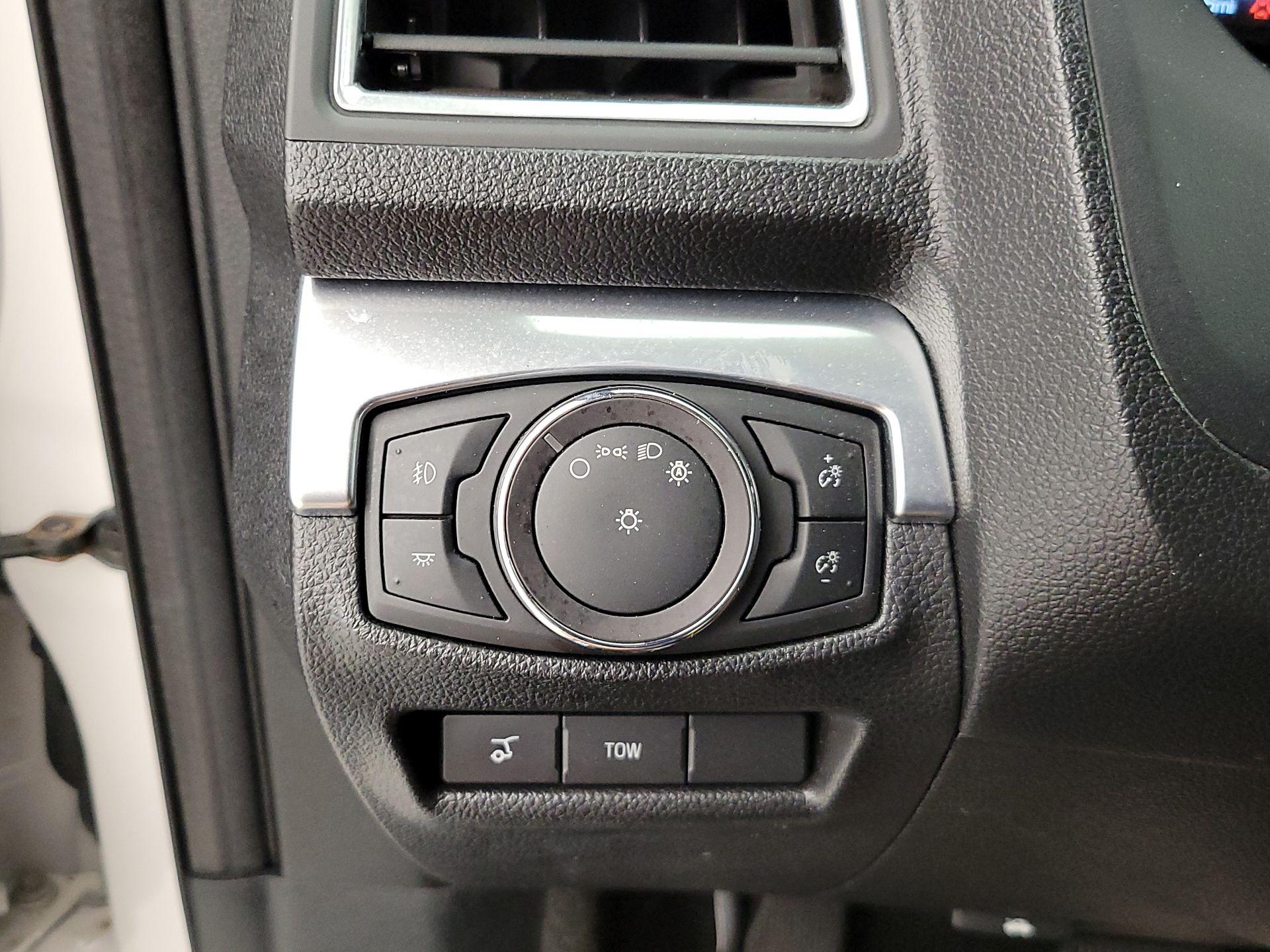 Thumbnail: 2018 Ford Explorer - 13