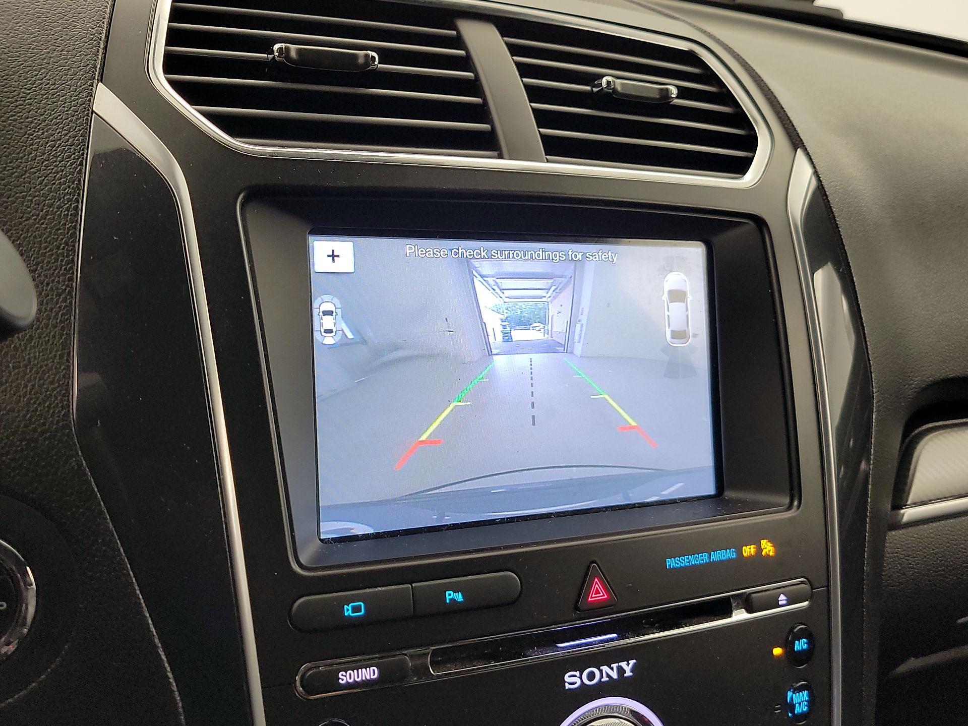 Thumbnail: 2018 Ford Explorer - 15