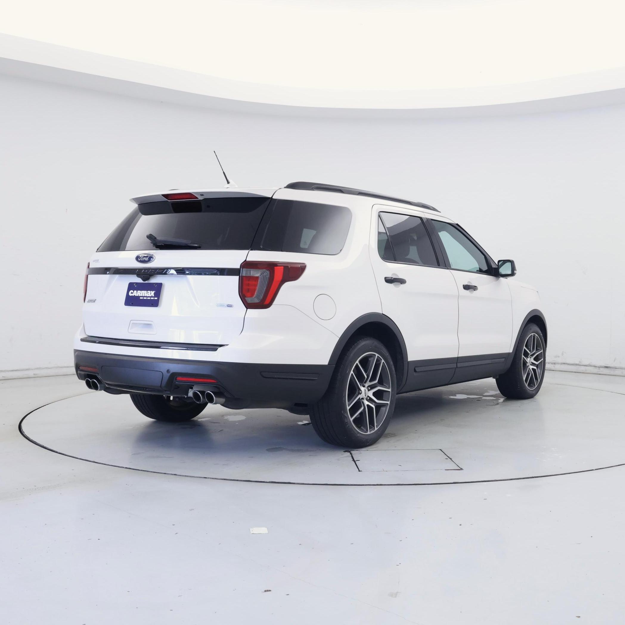 Thumbnail: 2018 Ford Explorer - 8