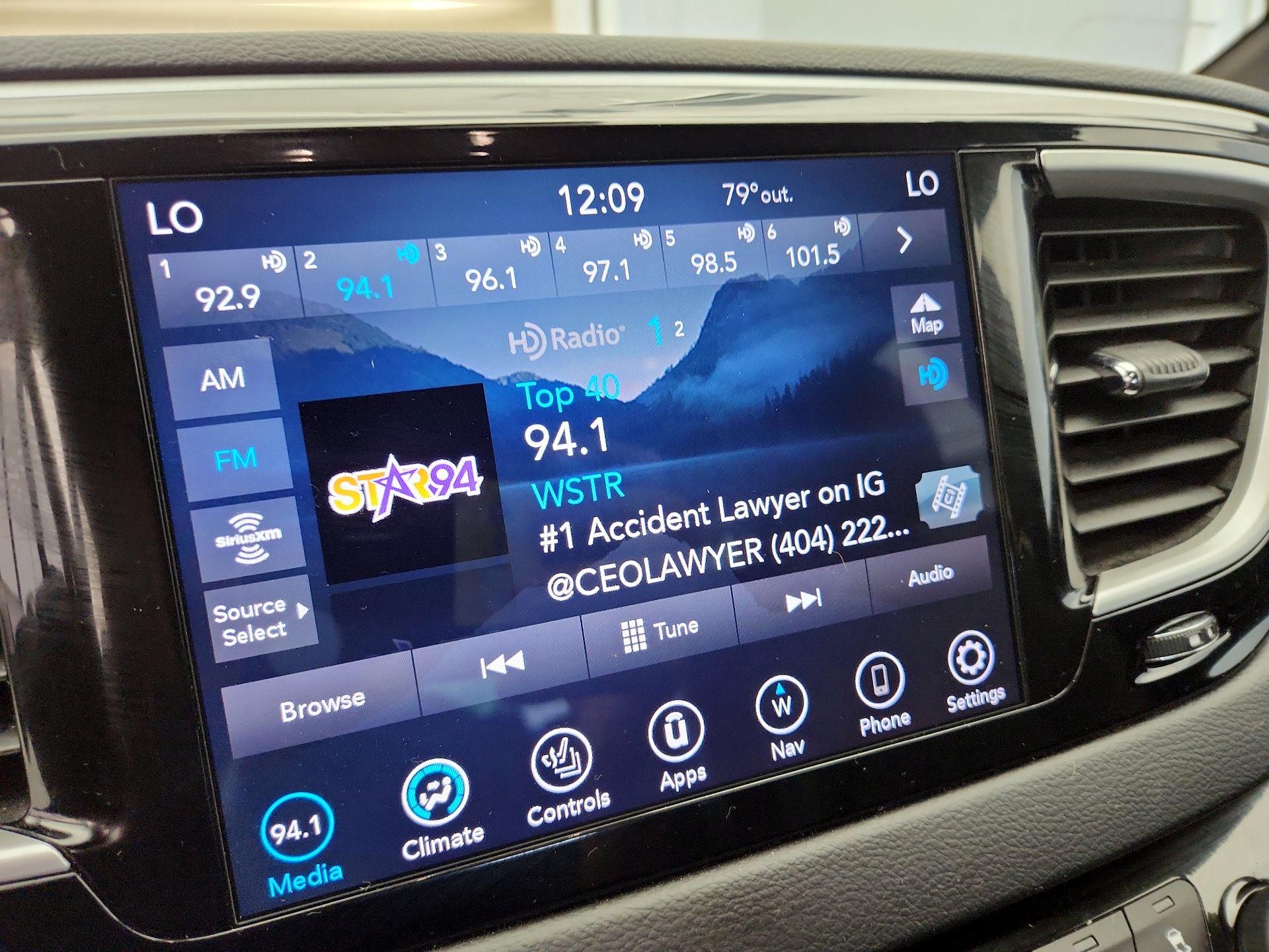 Thumbnail: 2020 Chrysler Pacifica - 16