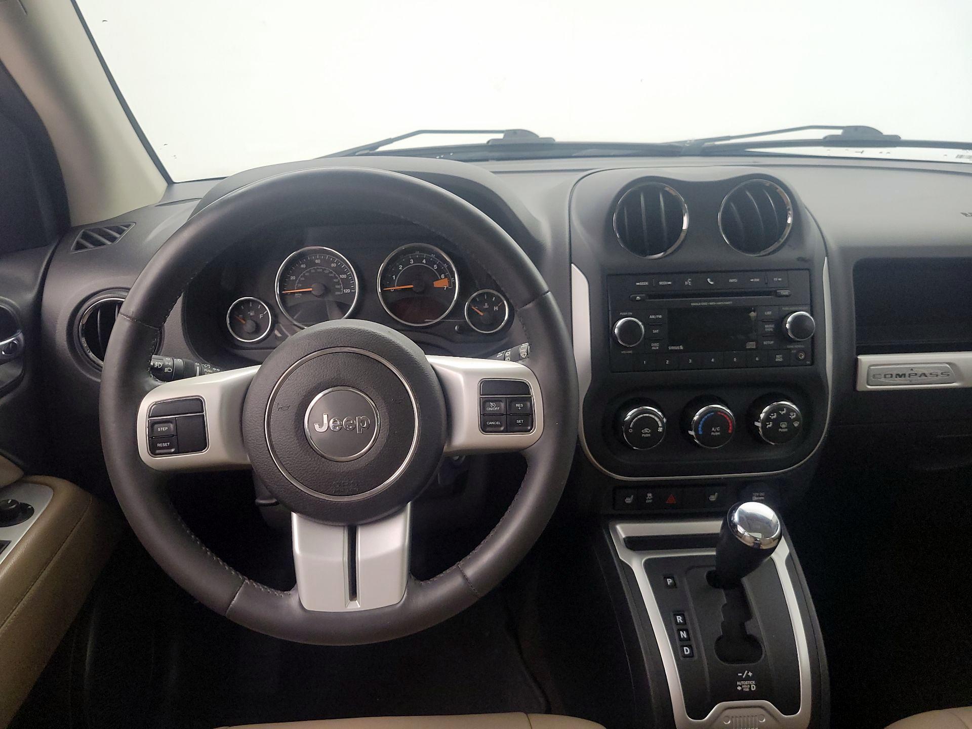 Thumbnail: 2015 Jeep Compass - 10