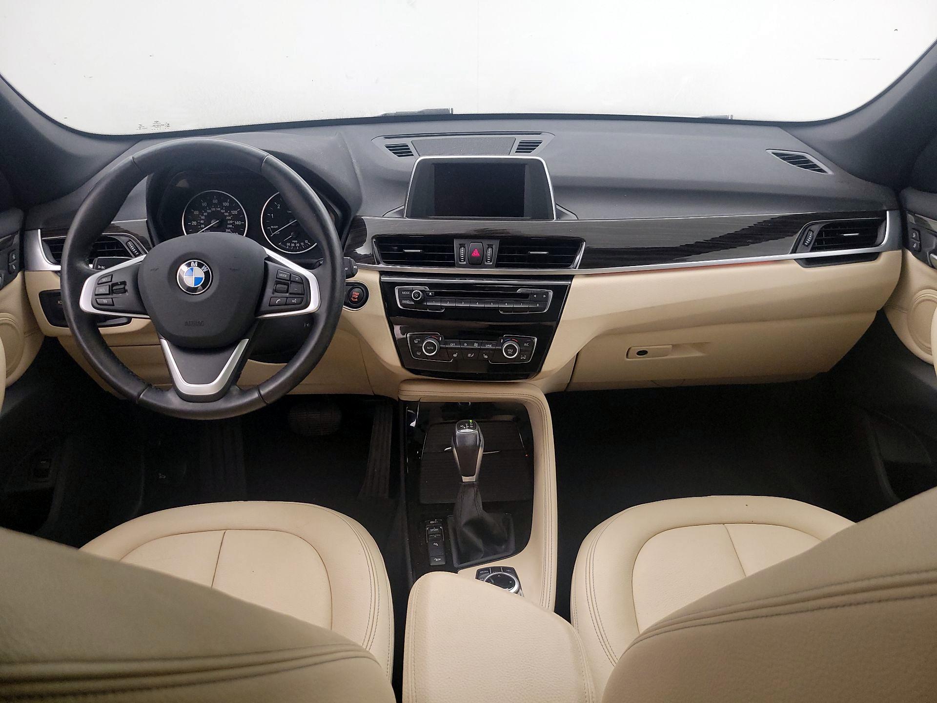 Thumbnail: 2016 BMW X1 - 9