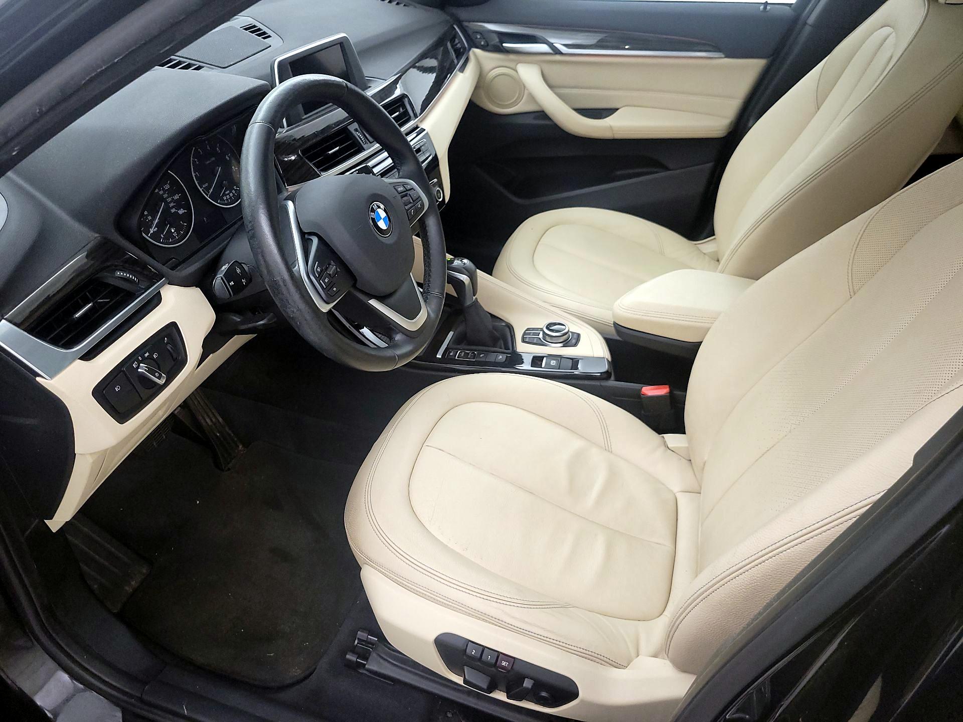 Thumbnail: 2016 BMW X1 - 11