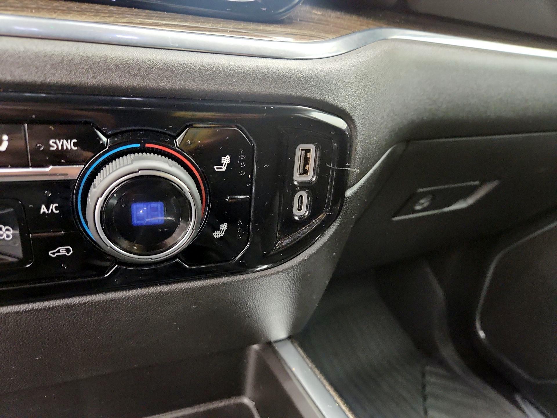 Thumbnail: 2024 Chevrolet Silverado 1500 - 19