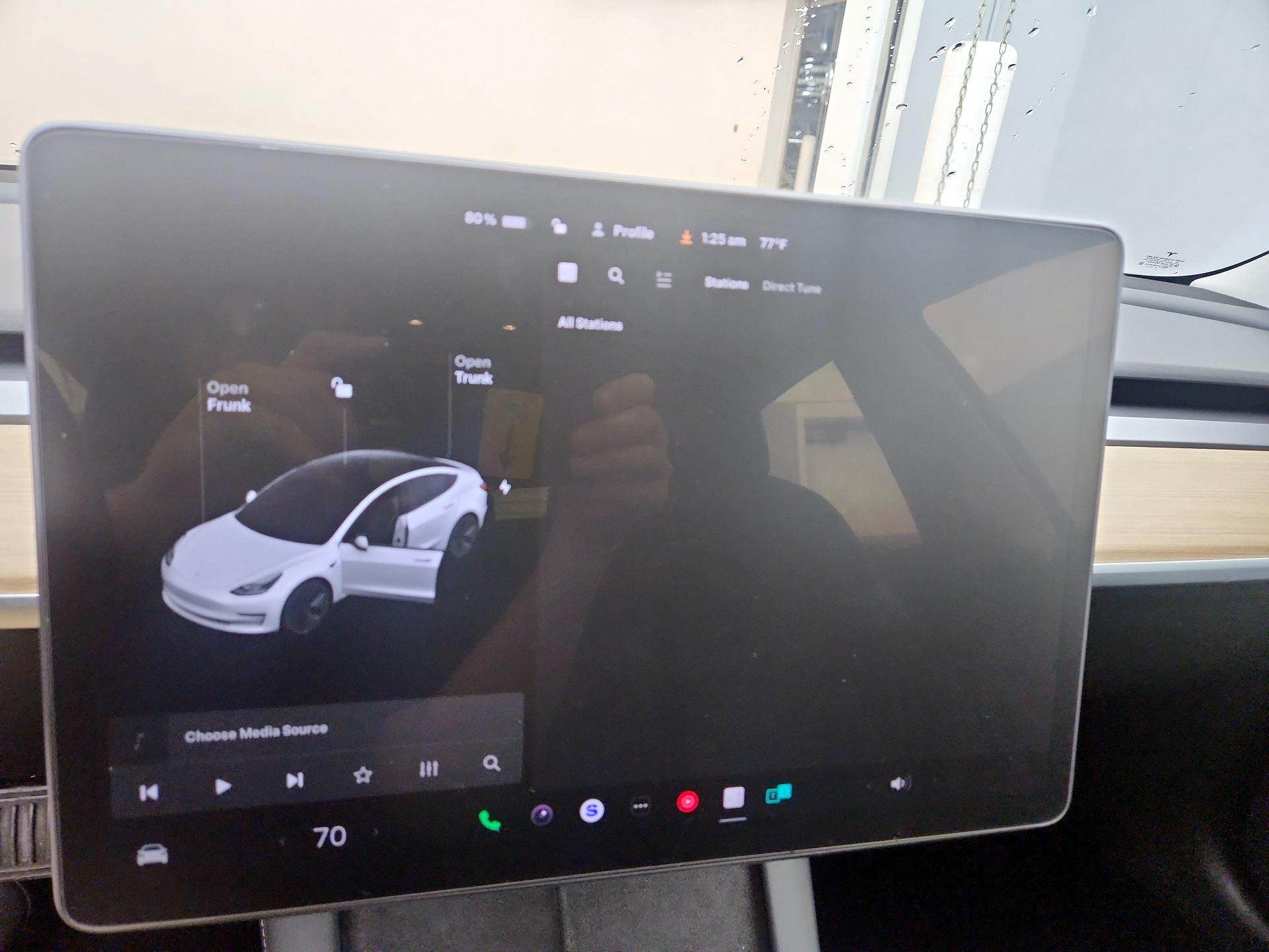 Thumbnail: 2021 Tesla Model 3 - 15