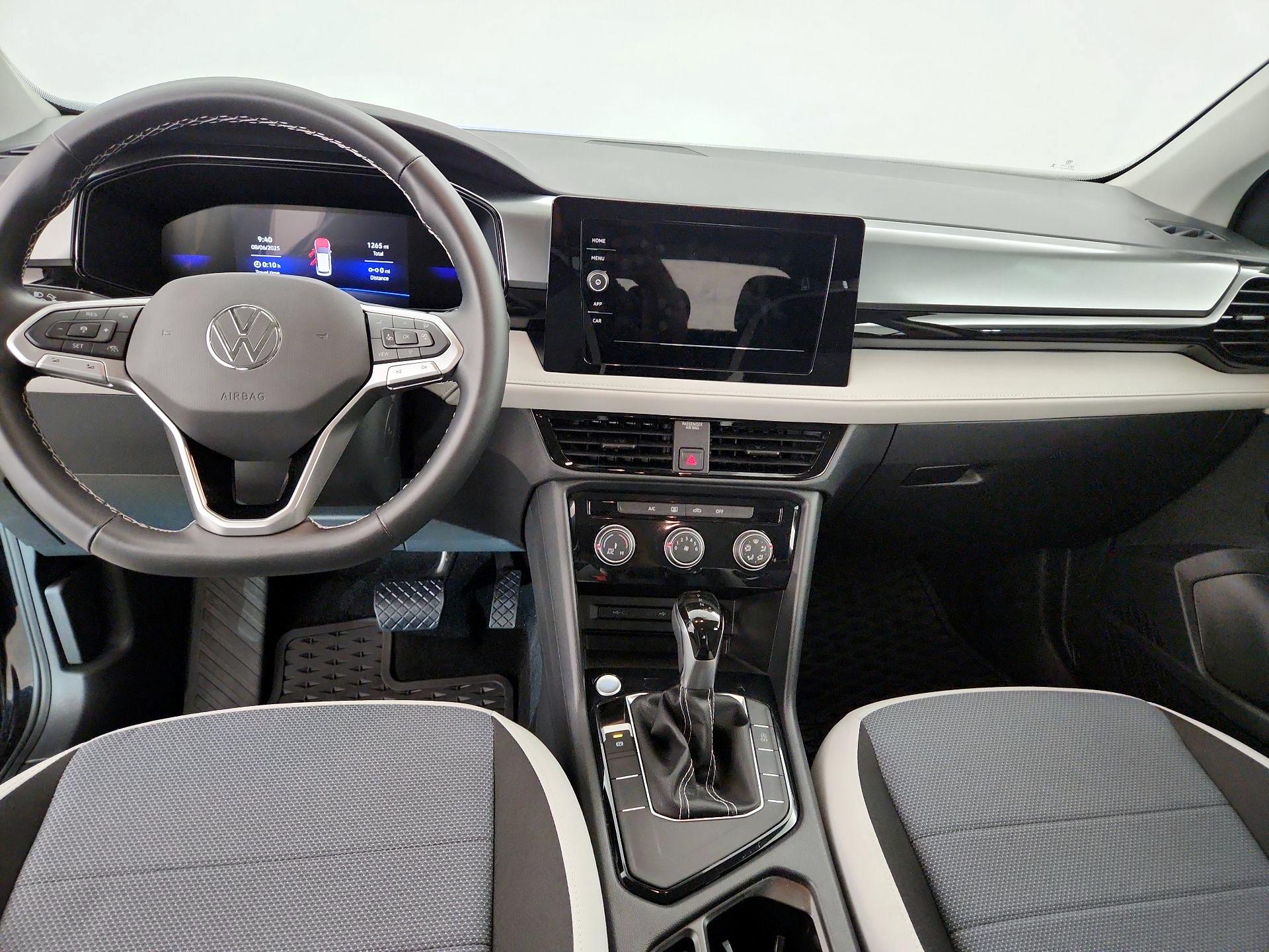 Thumbnail: 2025 Volkswagen Taos - 9