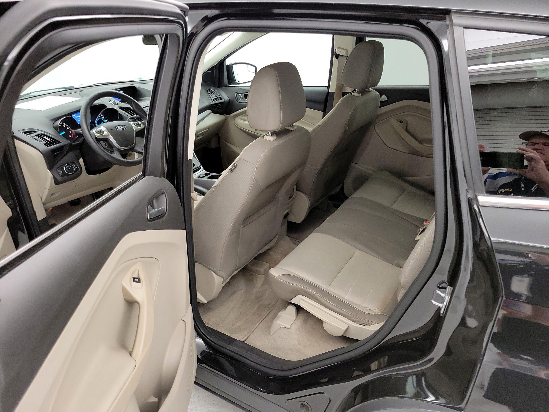 Thumbnail: 2015 Ford Escape - 19