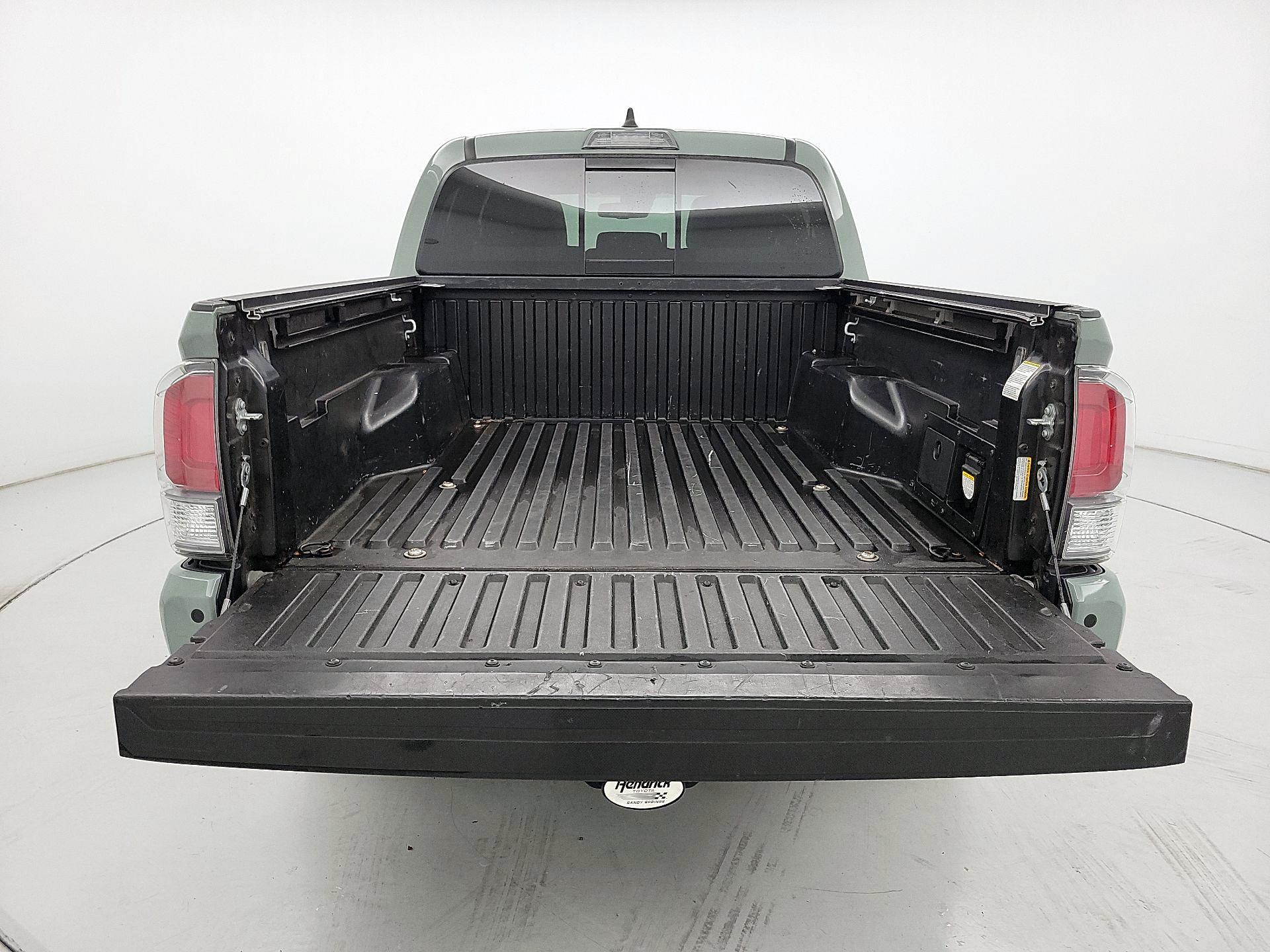 Thumbnail: 2022 Toyota Tacoma - 20