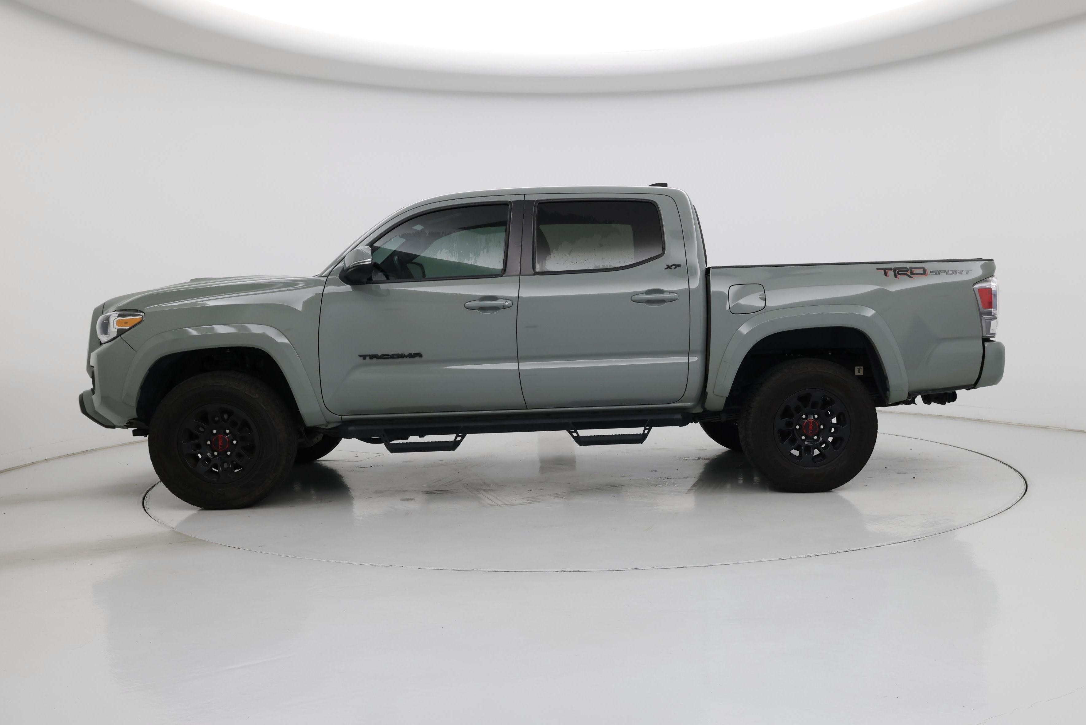 Thumbnail: 2022 Toyota Tacoma - 3