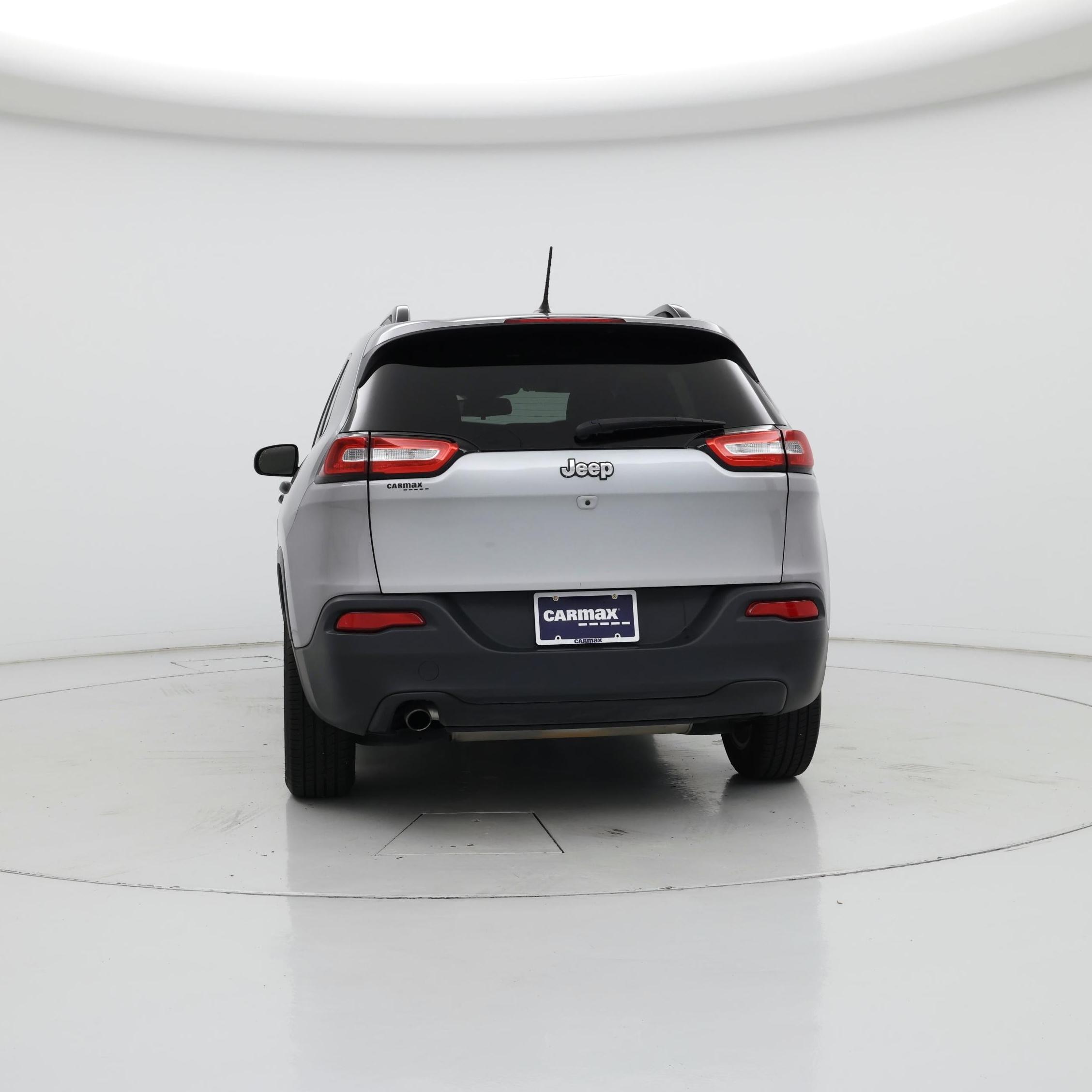 Thumbnail: 2016 Jeep Cherokee - 6