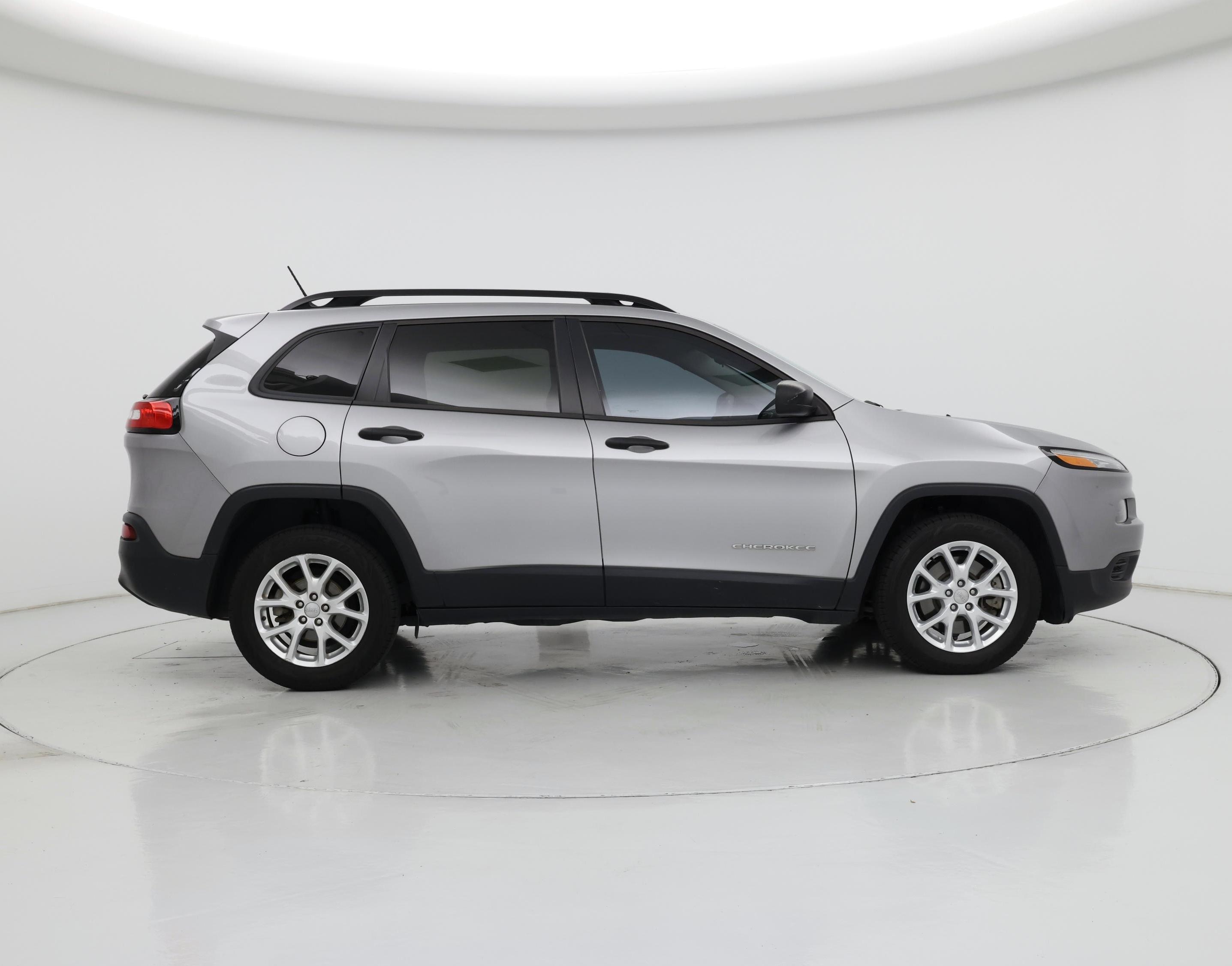 Thumbnail: 2016 Jeep Cherokee - 7