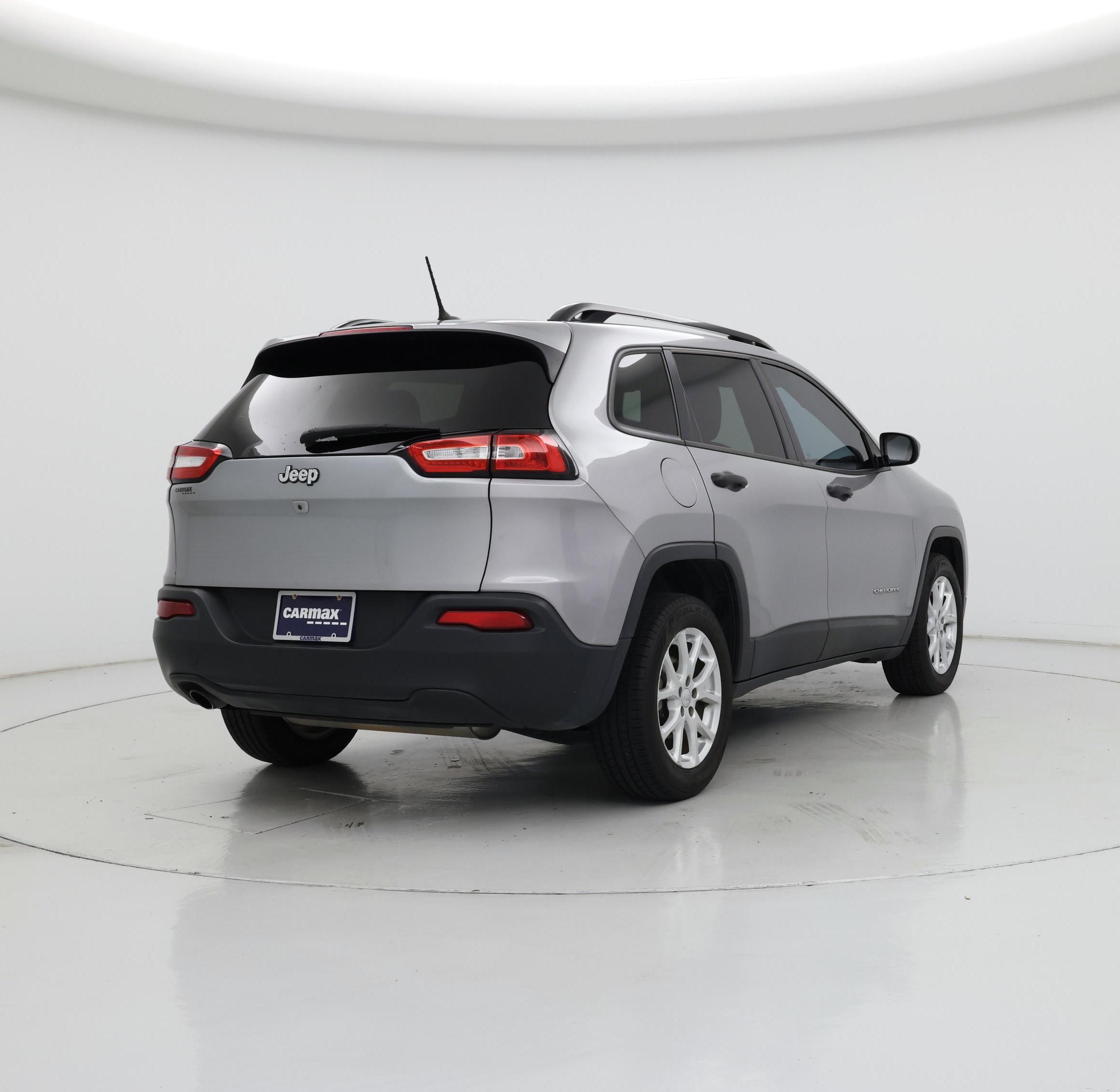 Thumbnail: 2016 Jeep Cherokee - 8