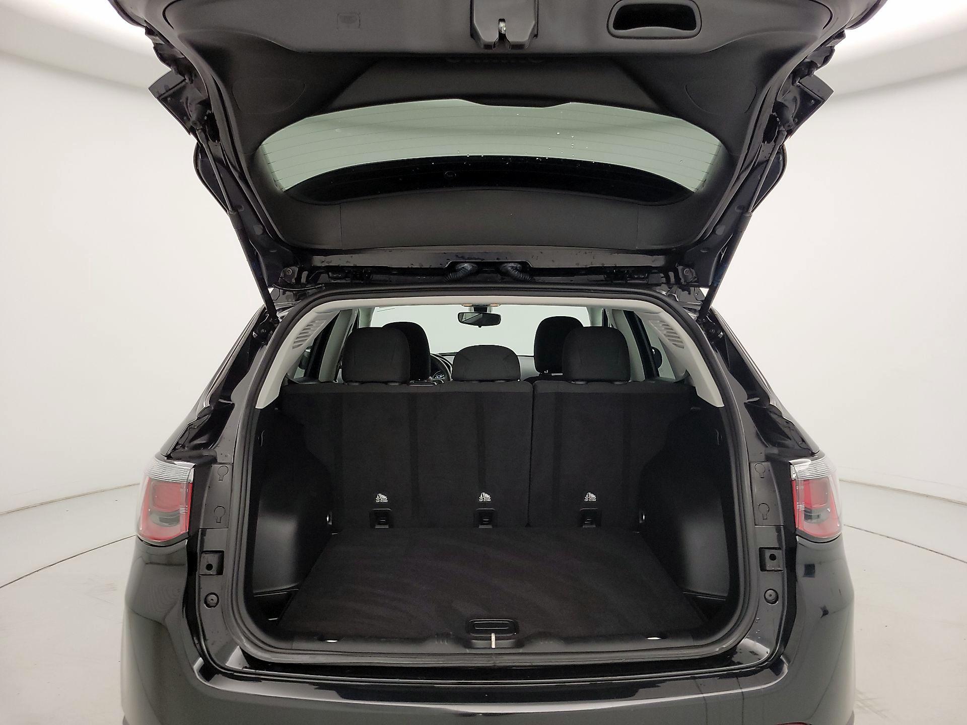 Thumbnail: 2019 Jeep Compass - 20