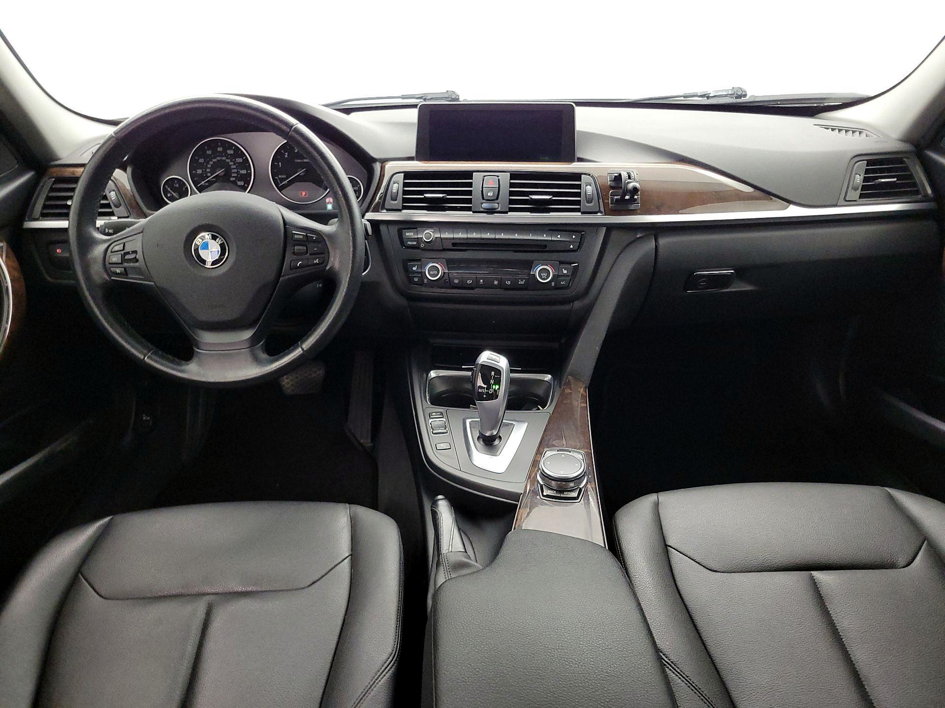 Thumbnail: 2015 BMW 3 Series - 9