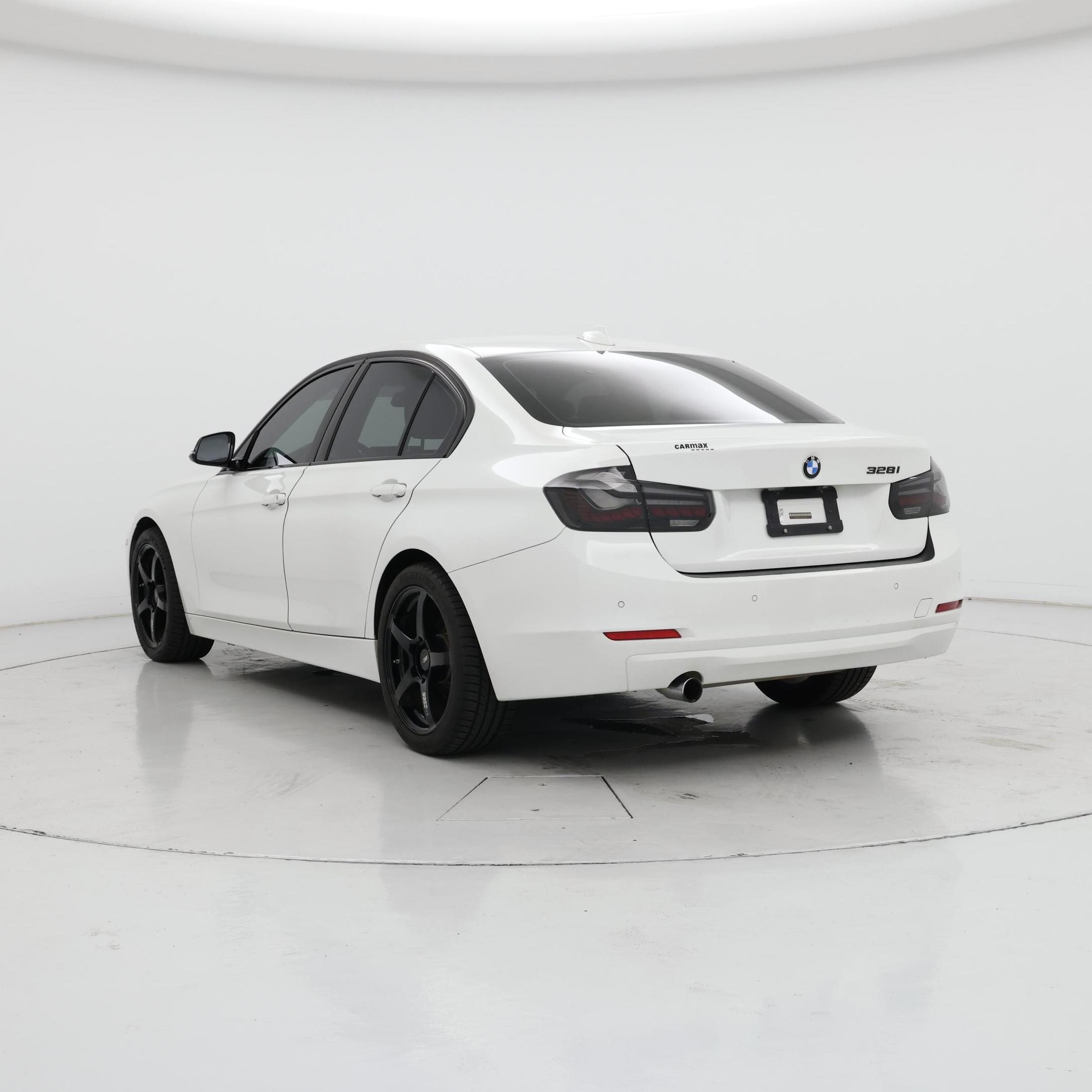 Thumbnail: 2015 BMW 3 Series - 2