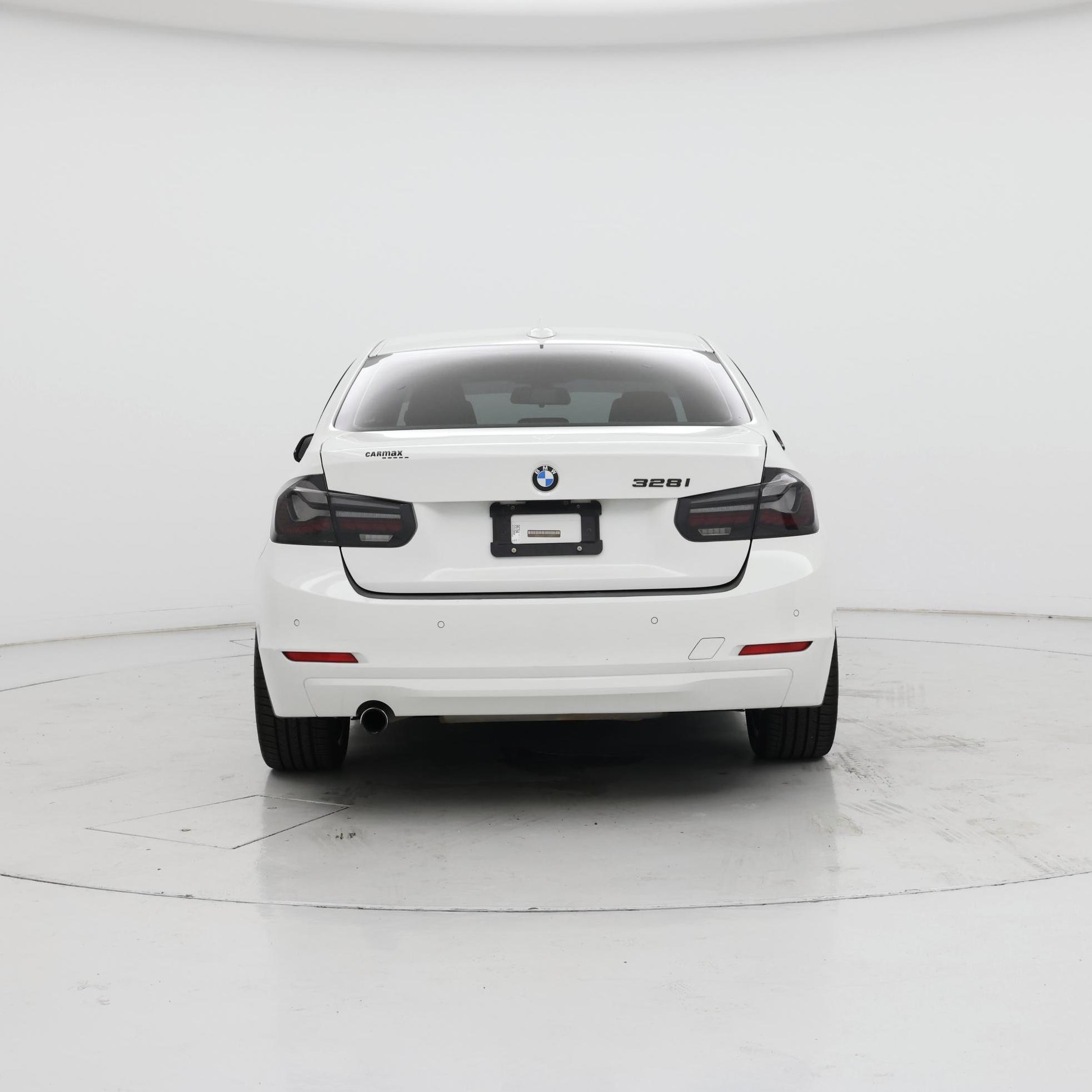 Thumbnail: 2015 BMW 3 Series - 6