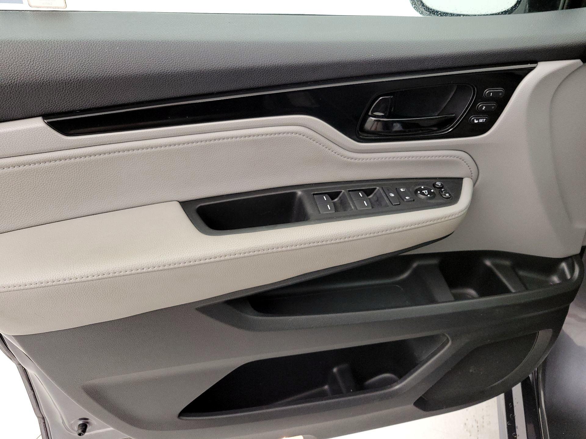 Thumbnail: 2018 Honda Odyssey - 12