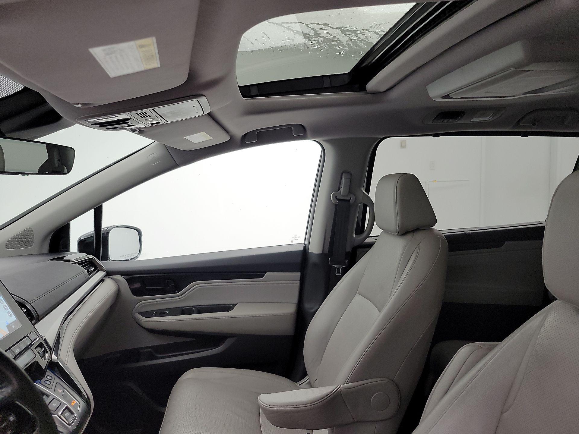 Thumbnail: 2018 Honda Odyssey - 20