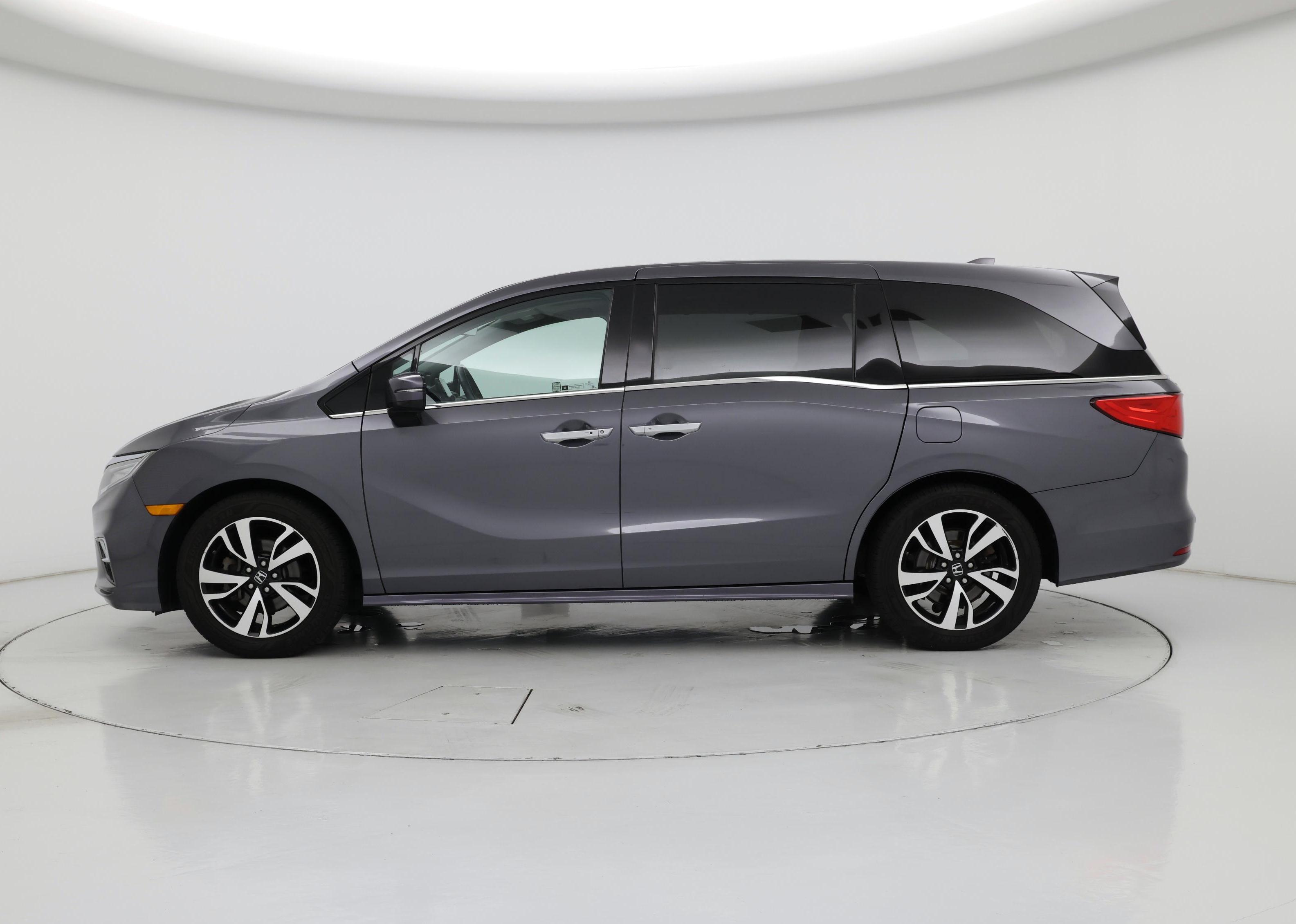 Thumbnail: 2018 Honda Odyssey - 3