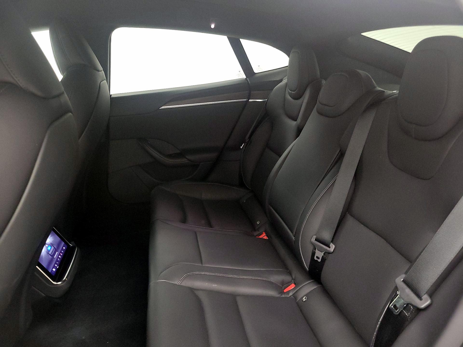 Thumbnail: 2021 Tesla Model S - 19