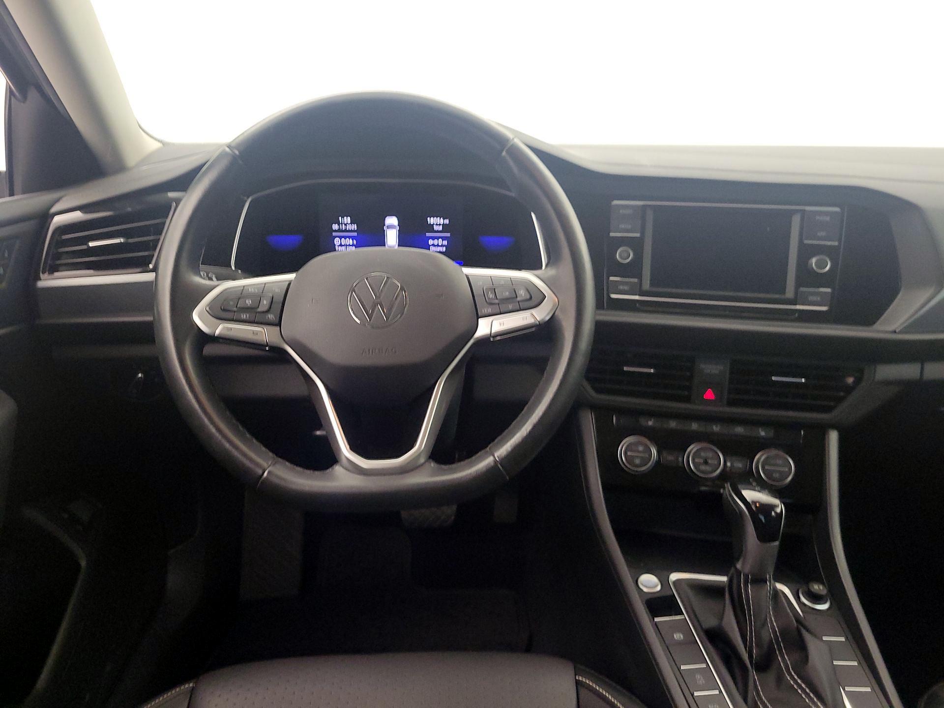 Thumbnail: 2022 Volkswagen Jetta - 10