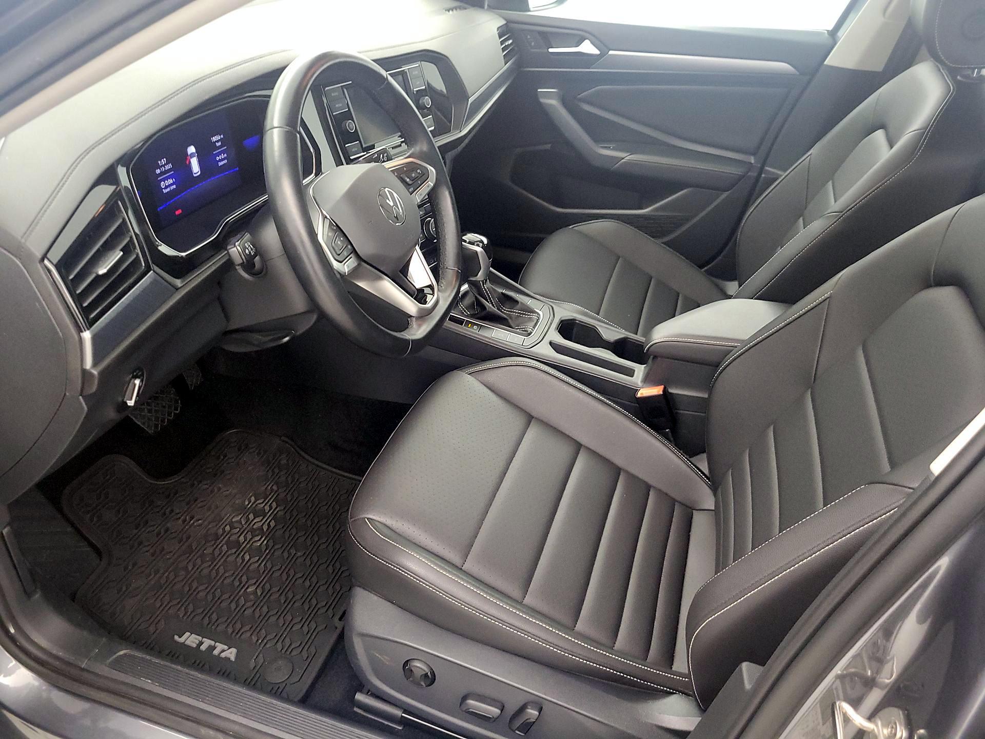 Thumbnail: 2022 Volkswagen Jetta - 11