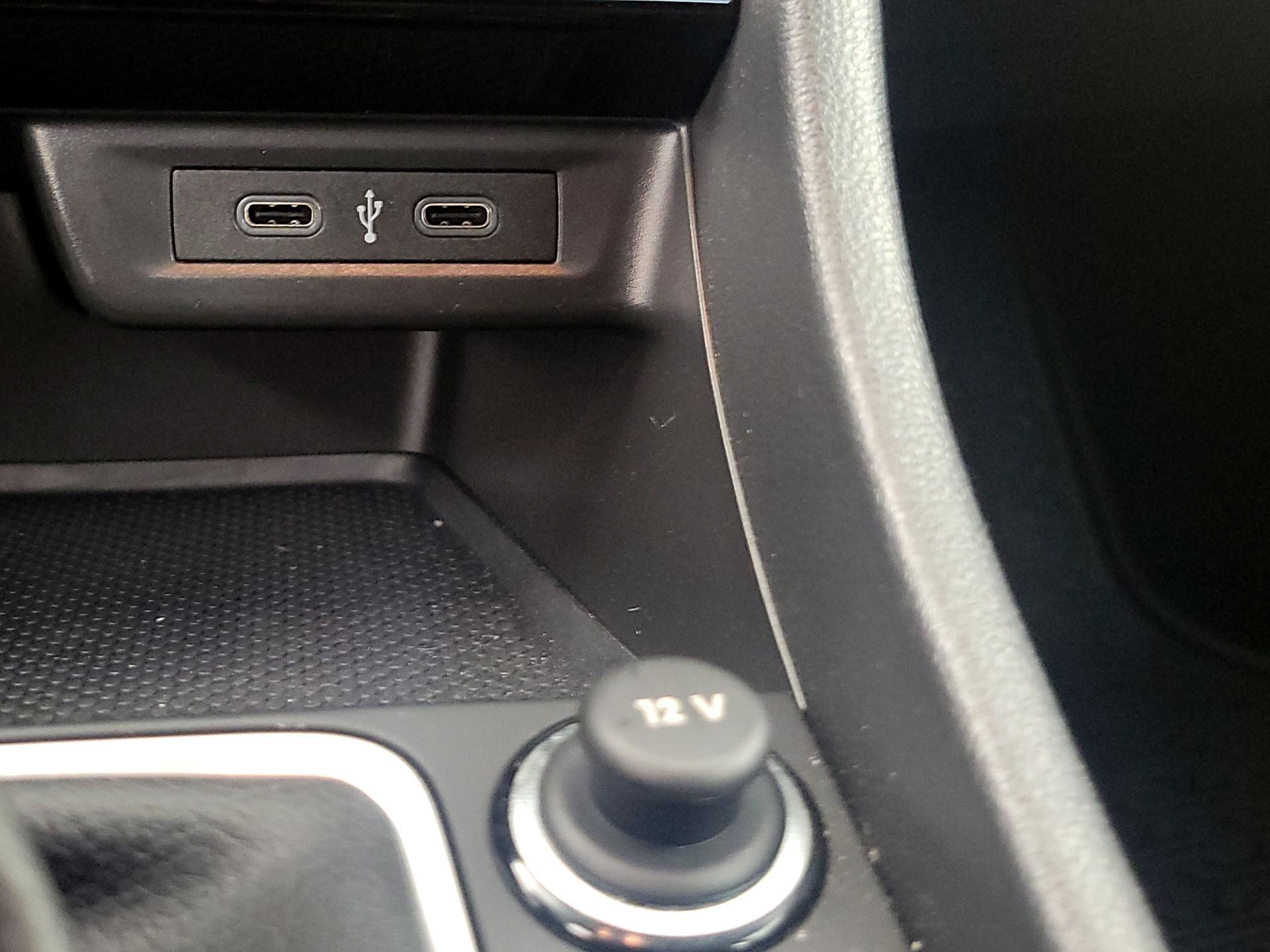 Thumbnail: 2022 Volkswagen Jetta - 18