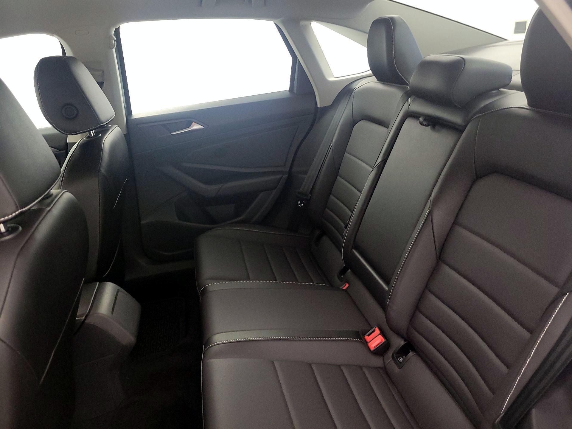 Thumbnail: 2022 Volkswagen Jetta - 19