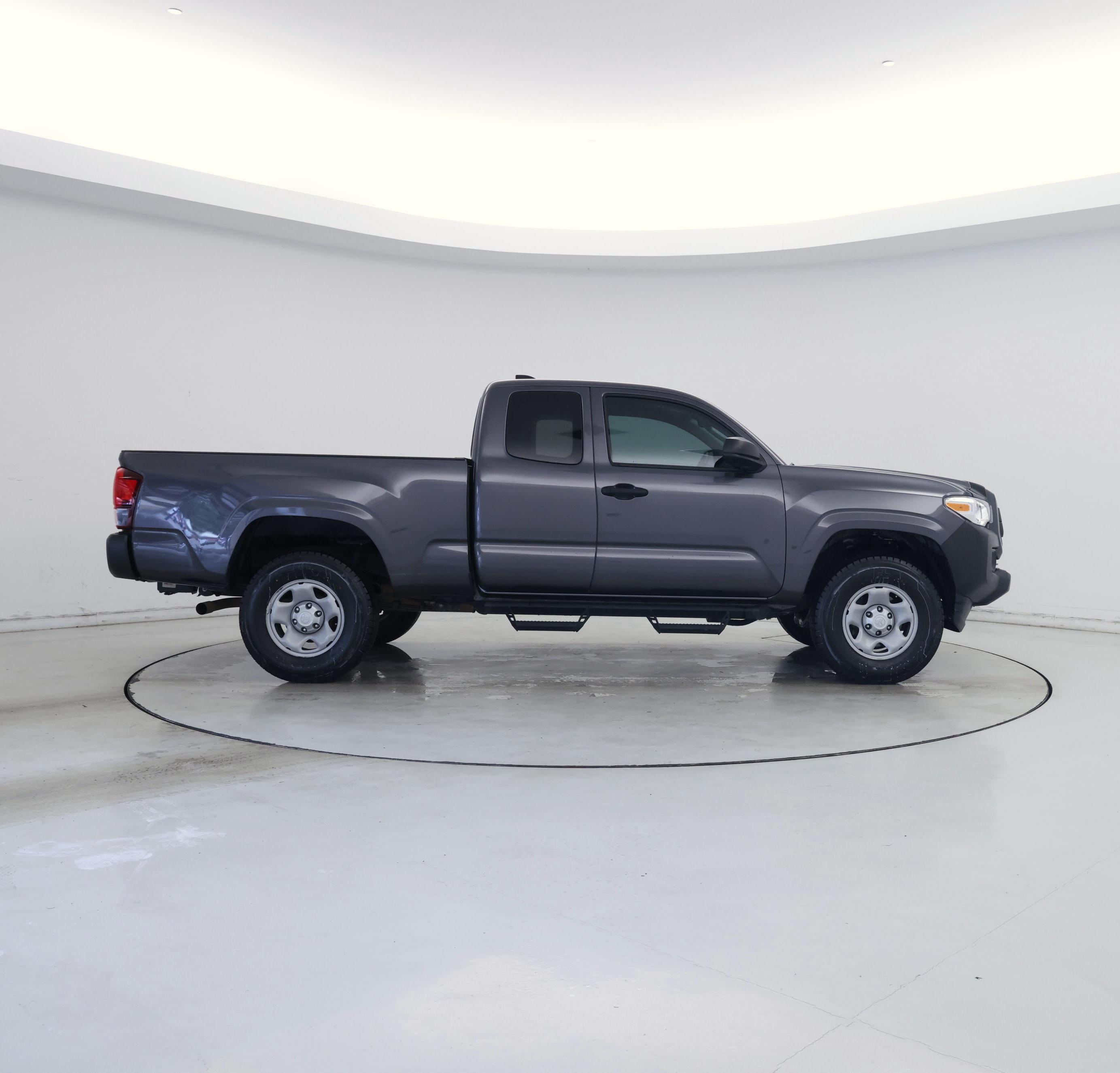 Thumbnail: 2022 Toyota Tacoma - 7