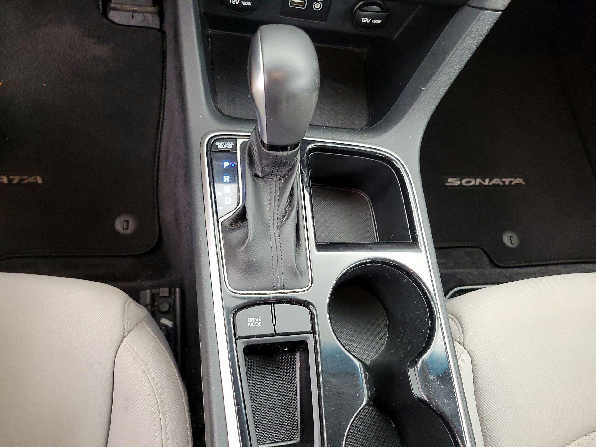 Thumbnail: 2018 Hyundai Sonata - 17