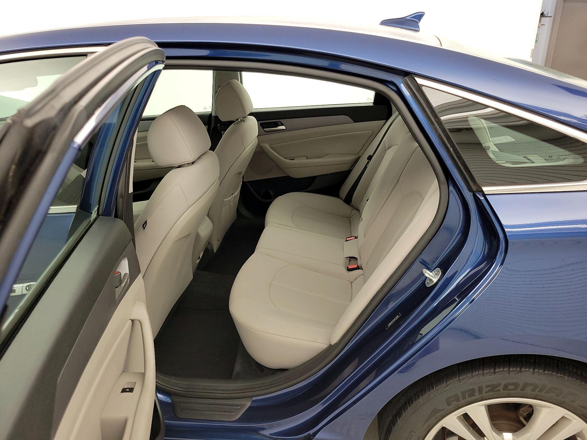 Thumbnail: 2018 Hyundai Sonata - 19