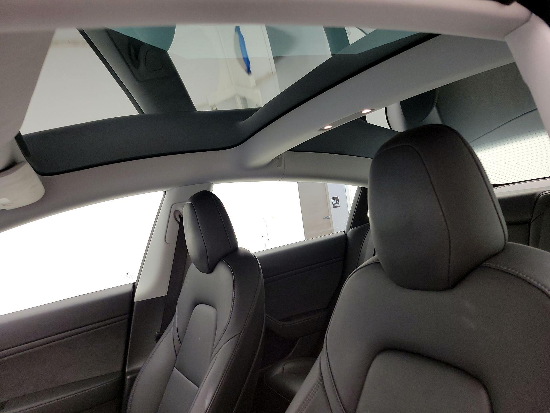 Thumbnail: 2019 Tesla Model 3 - 19