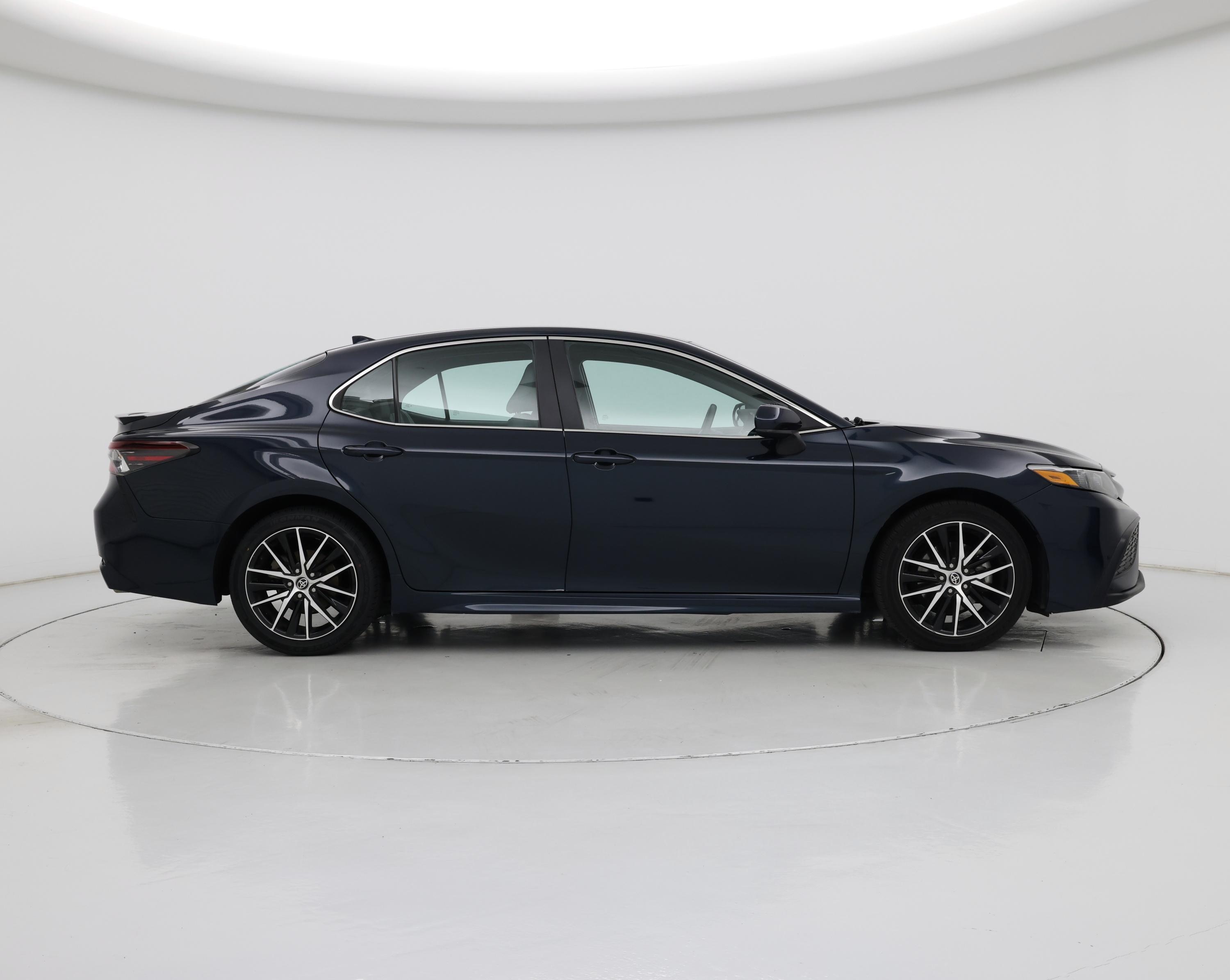 Thumbnail: 2021 Toyota Camry - 7