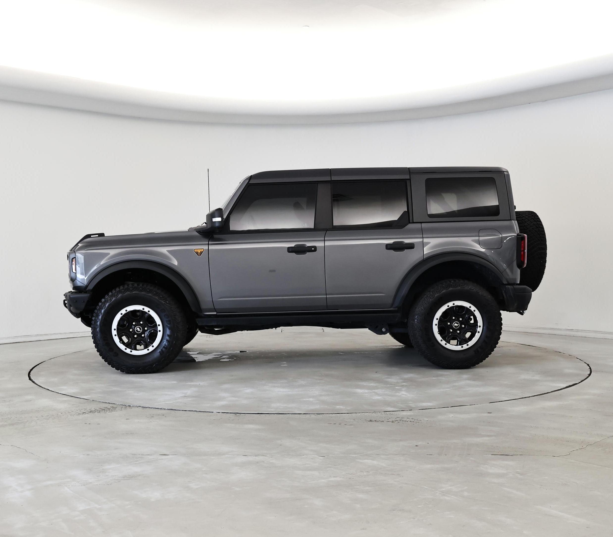 Thumbnail: 2023 Ford Bronco - 3