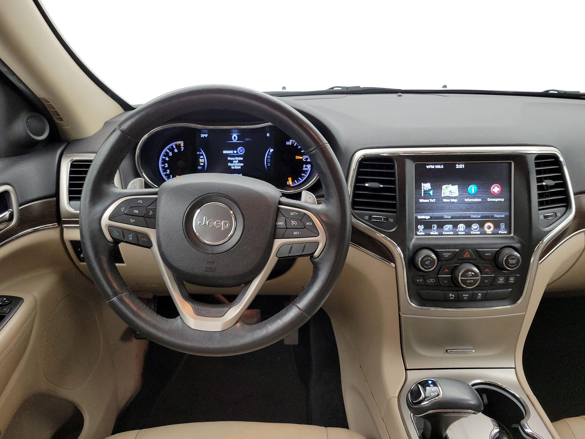 Thumbnail: 2015 Jeep Grand Cherokee - 10