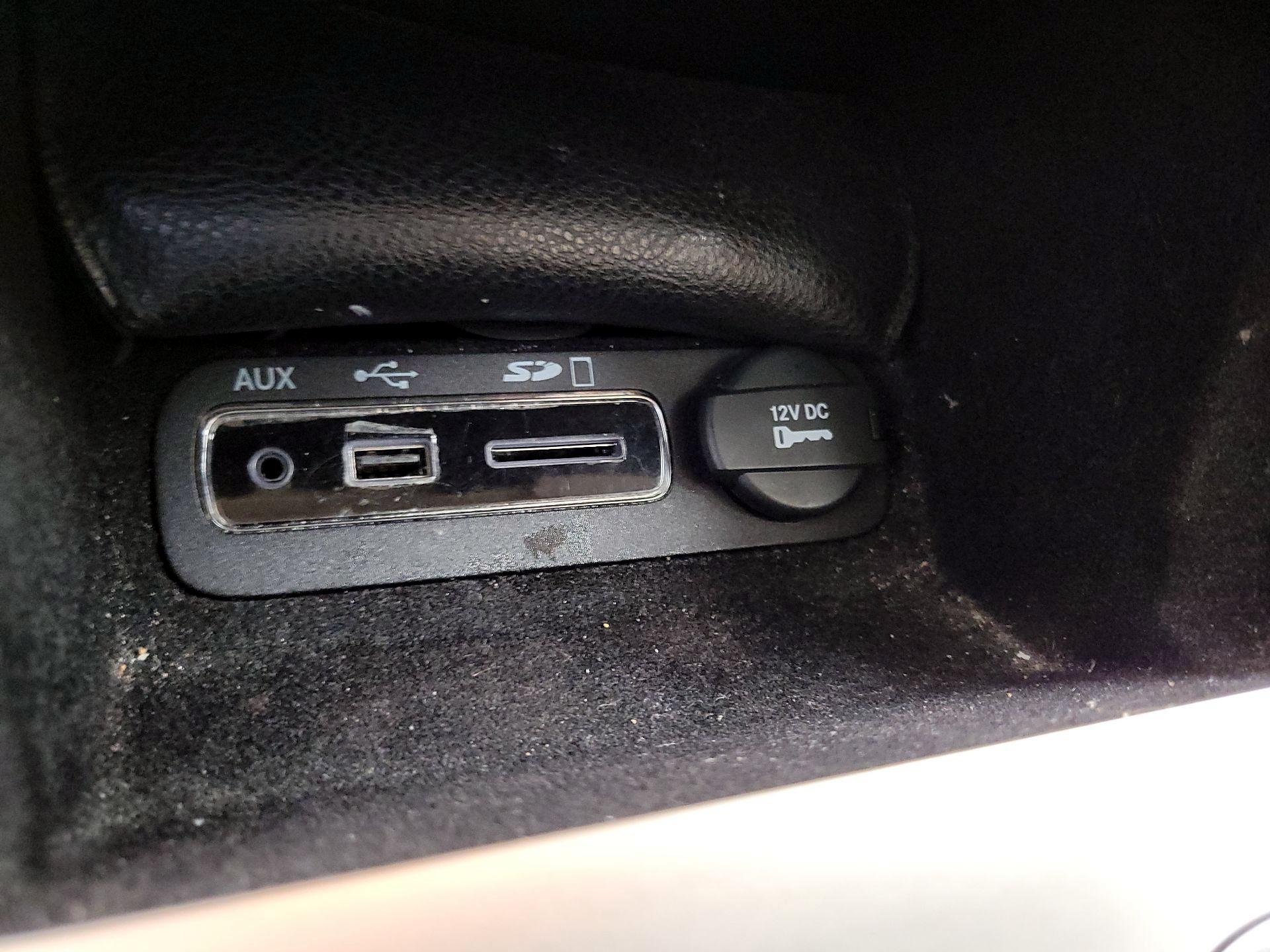 Thumbnail: 2015 Jeep Grand Cherokee - 19
