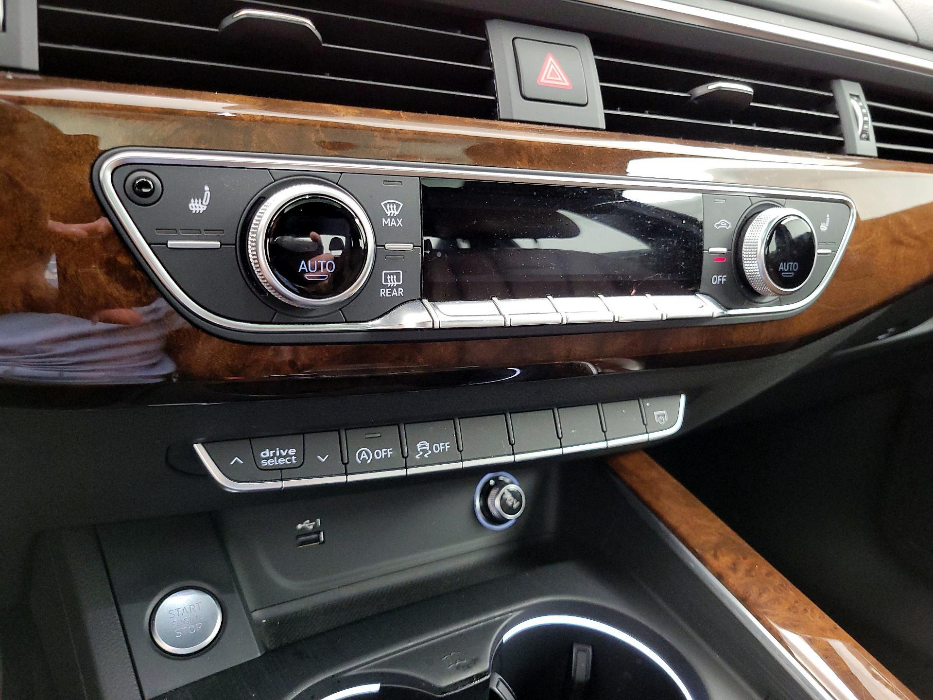 Thumbnail: 2019 Audi A4 - 16
