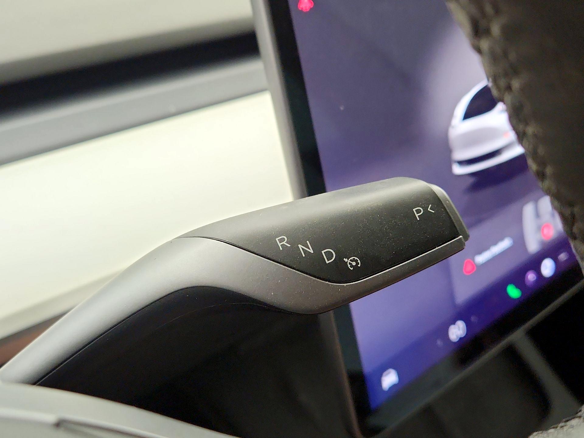 Thumbnail: 2022 Tesla Model 3 - 17