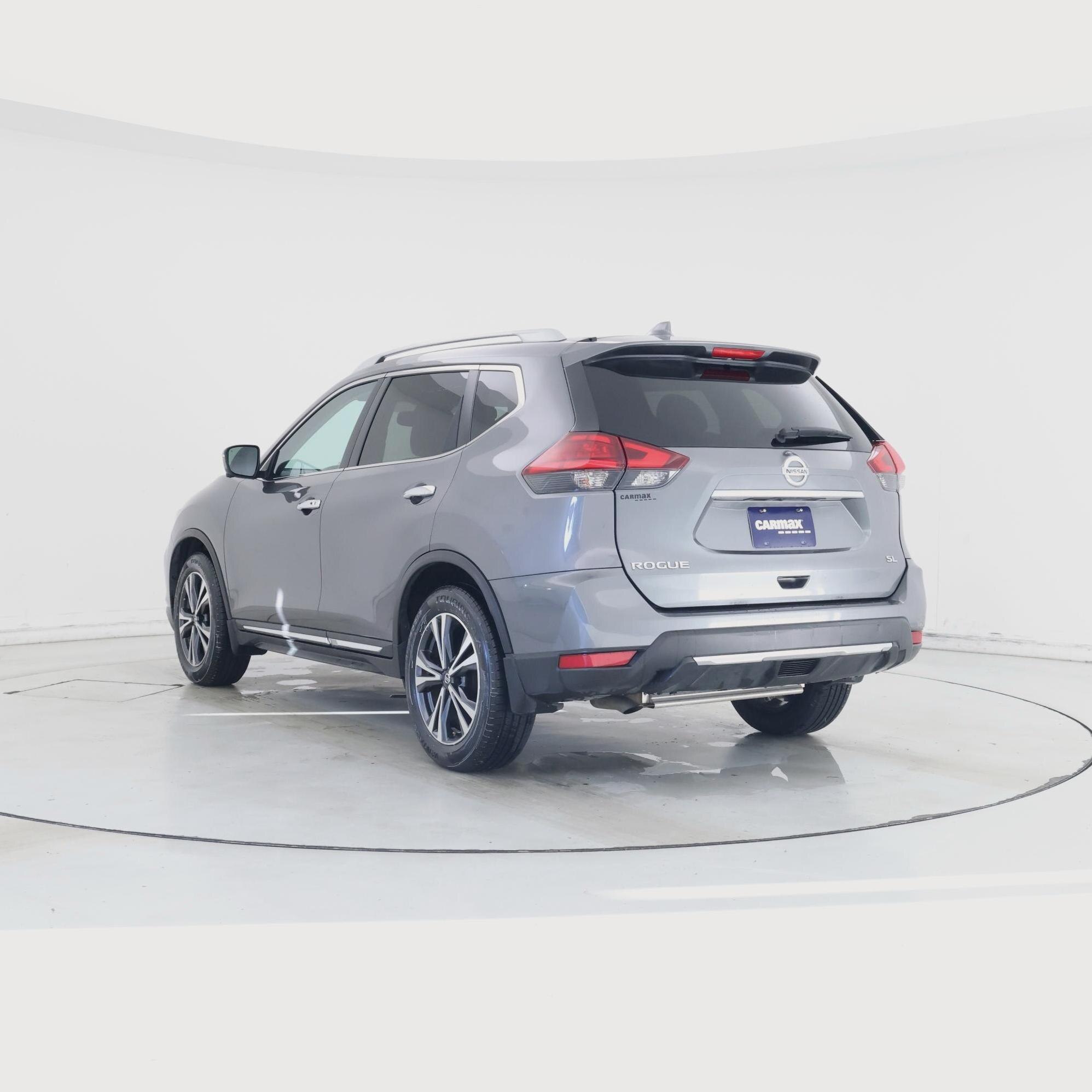 Thumbnail: 2017 Nissan Rogue - 2