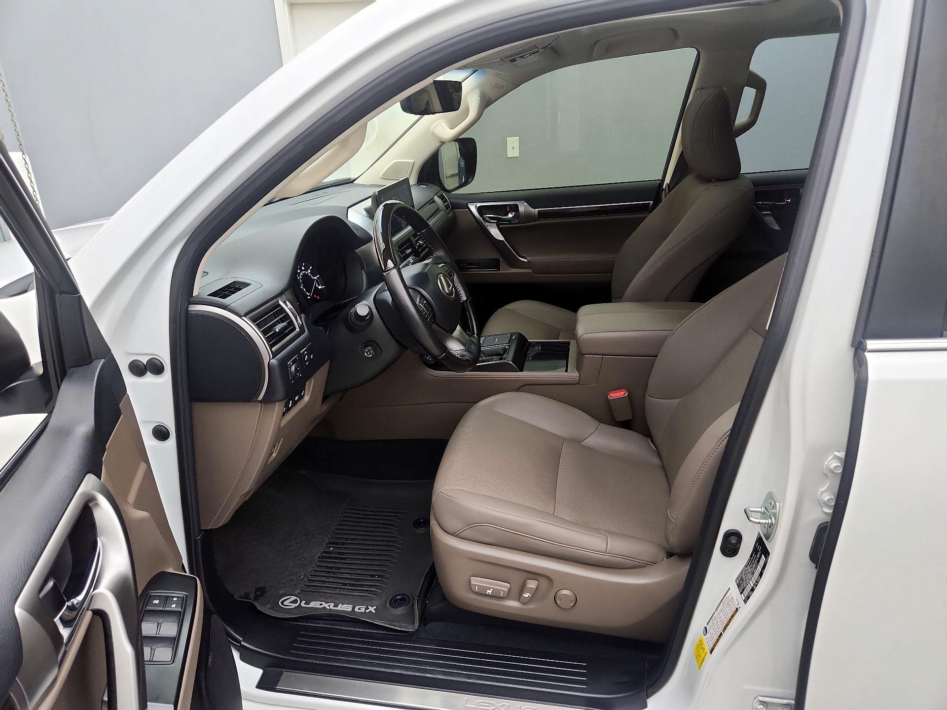 Thumbnail: 2022 Lexus GX - 11
