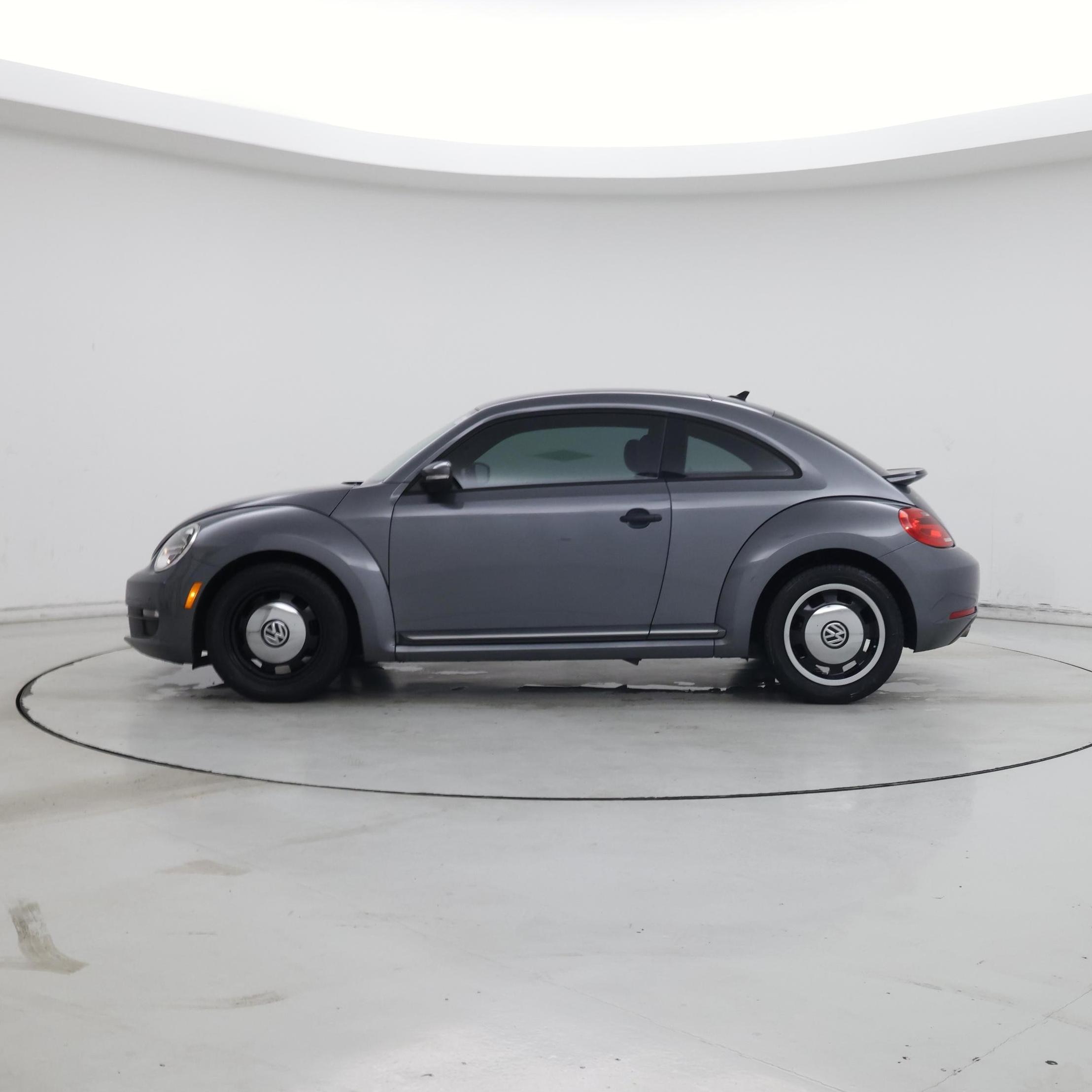 Thumbnail: 2016 Volkswagen Beetle - 3