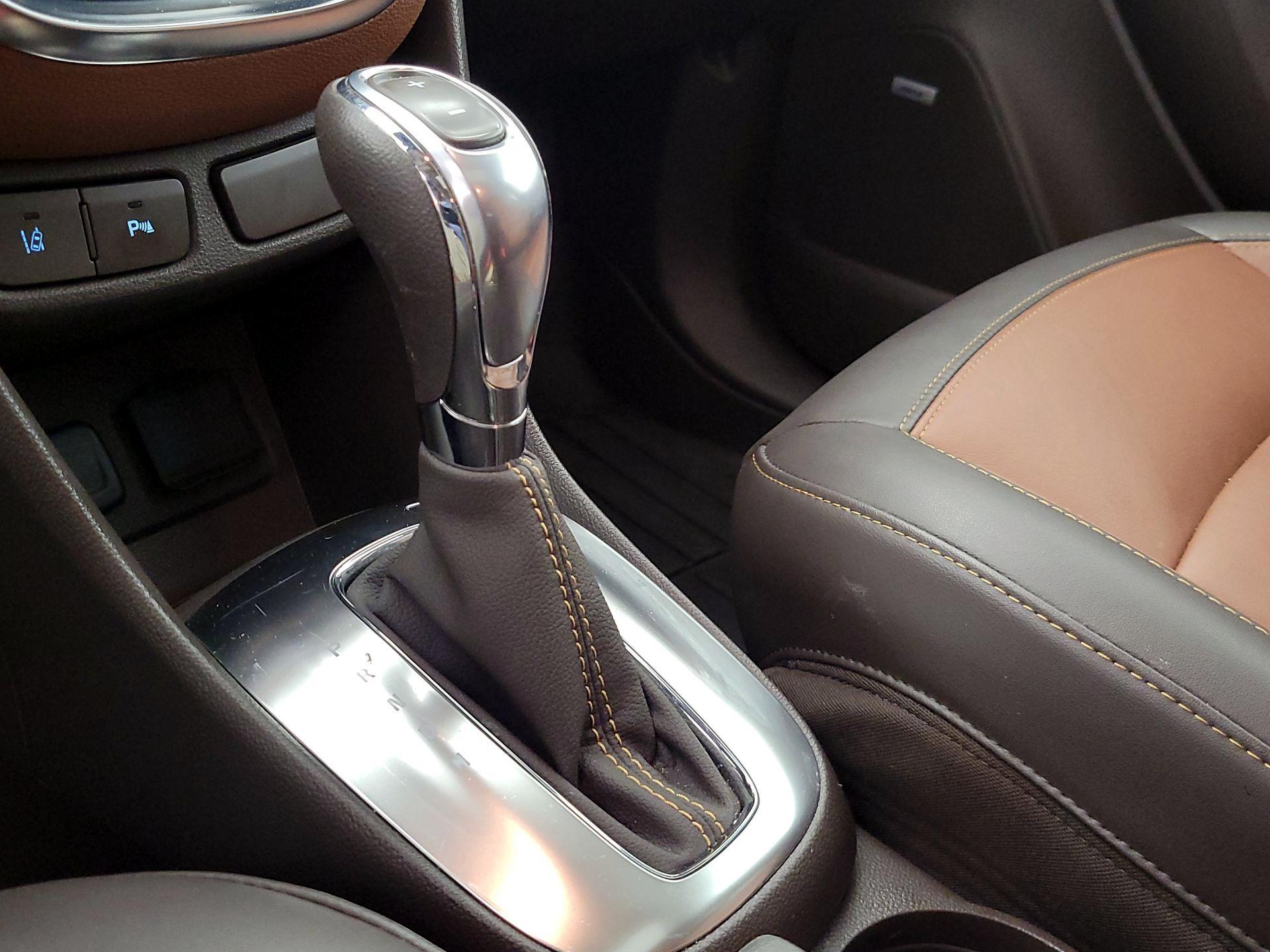 Thumbnail: 2016 Buick Encore - 18