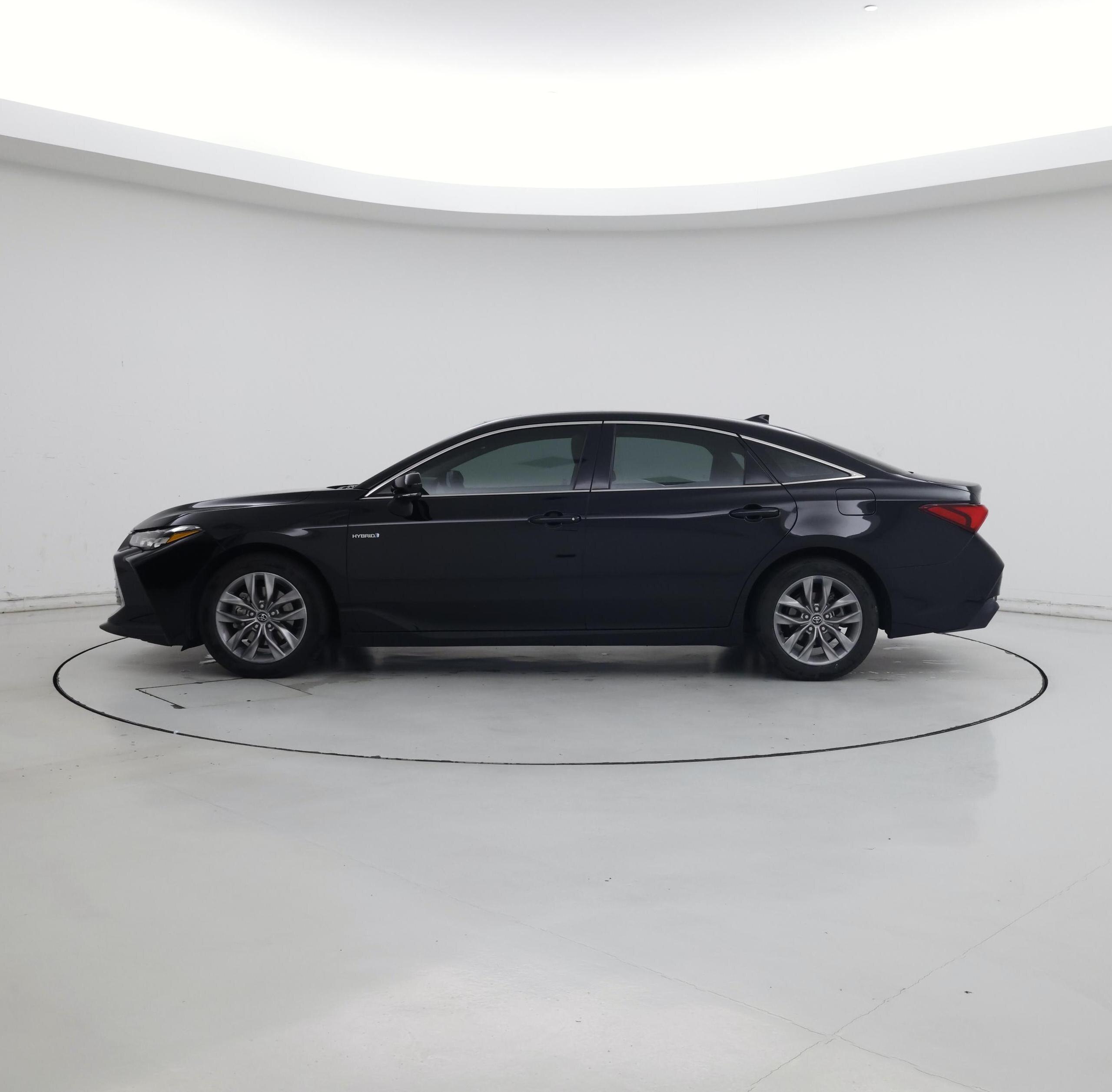 Thumbnail: 2019 Toyota Avalon - 3