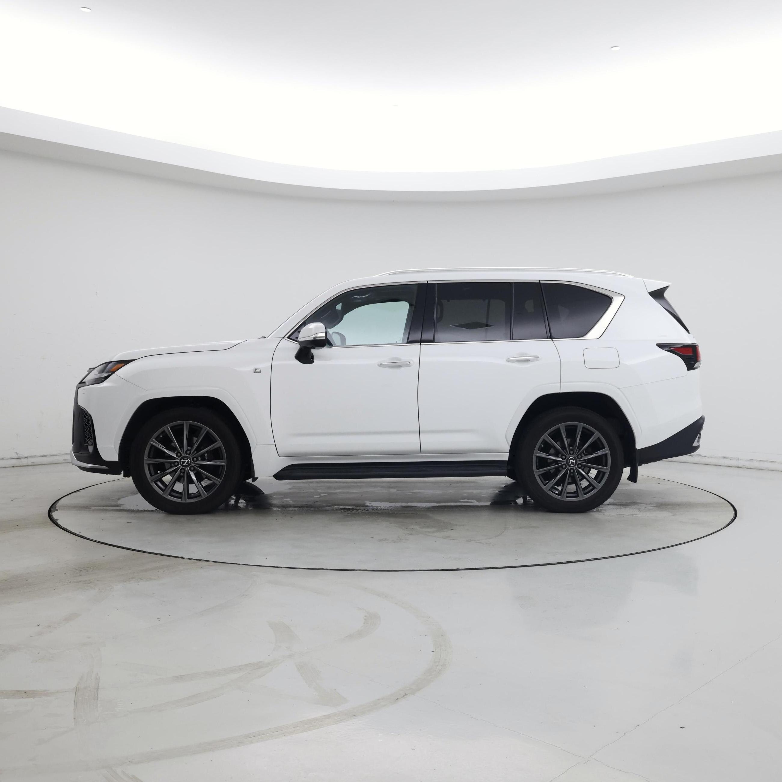 Thumbnail: 2022 Lexus LX - 3