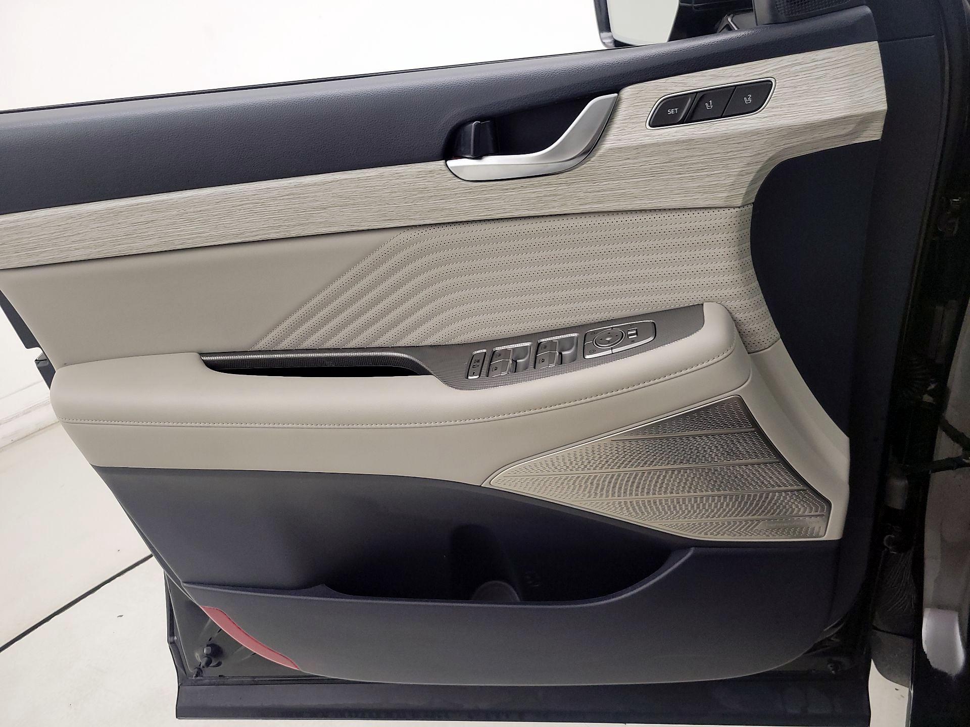 Thumbnail: 2023 Hyundai Palisade - 12