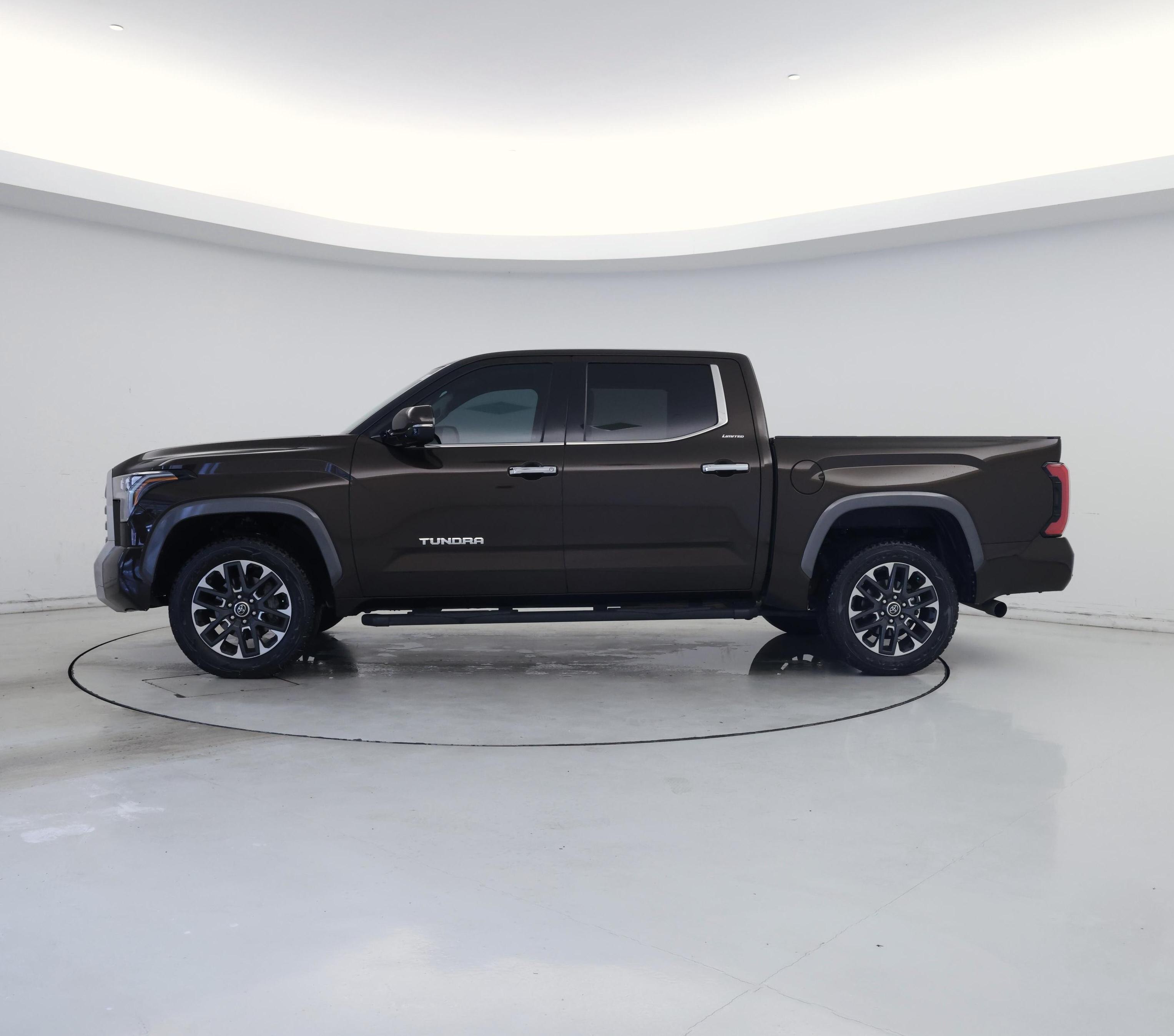 Thumbnail: 2022 Toyota Tundra - 3