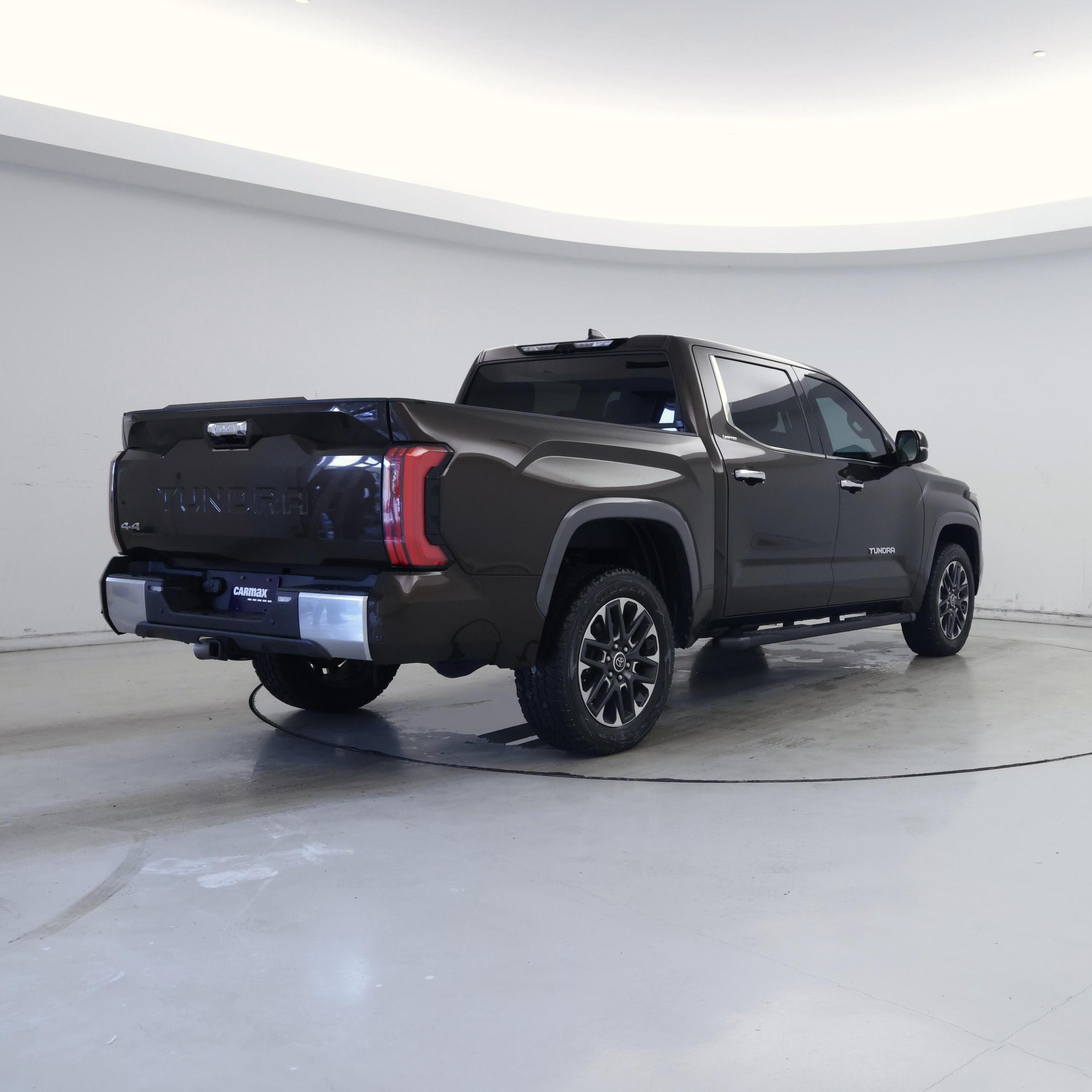 Thumbnail: 2022 Toyota Tundra - 8