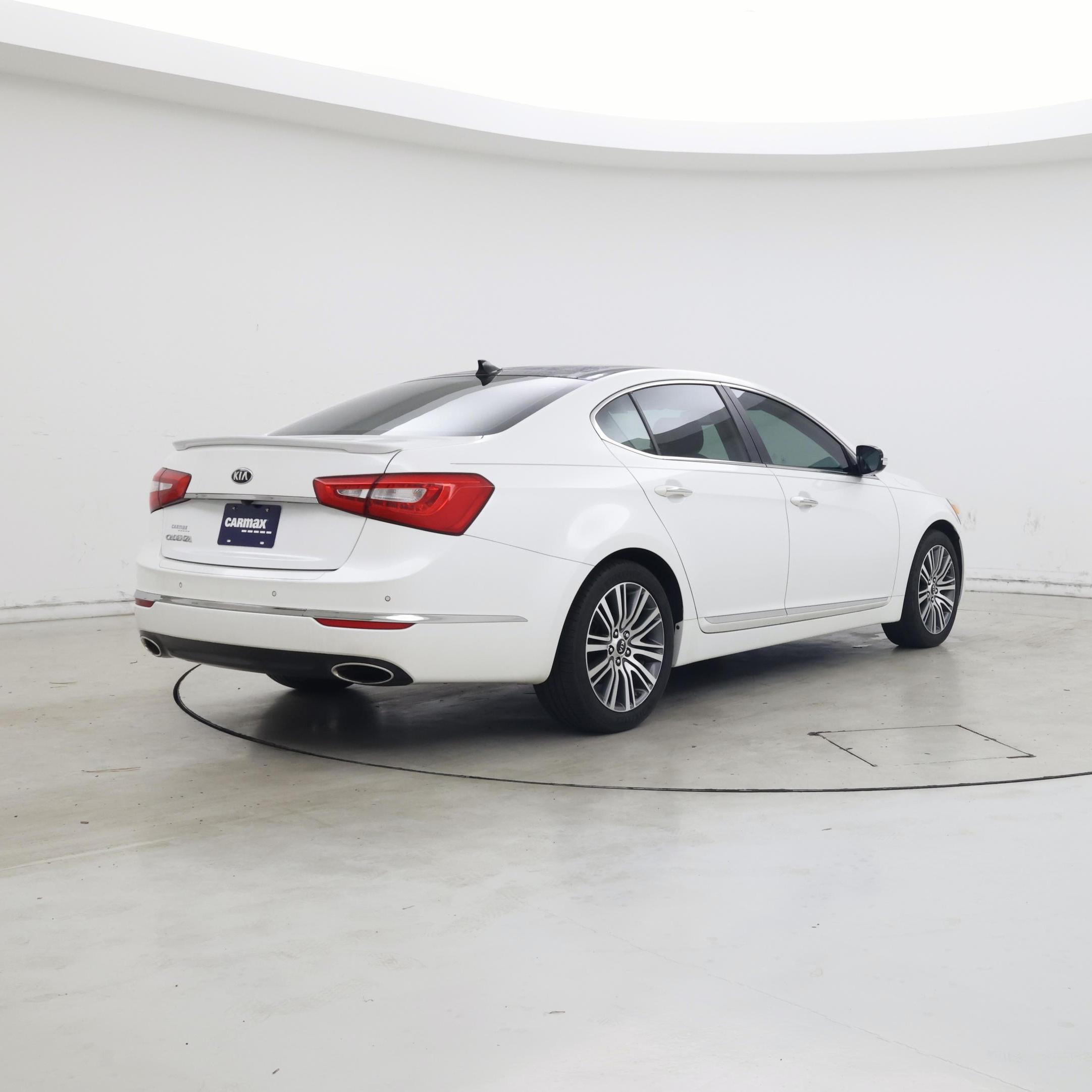 Thumbnail: 2015 Kia Cadenza - 8