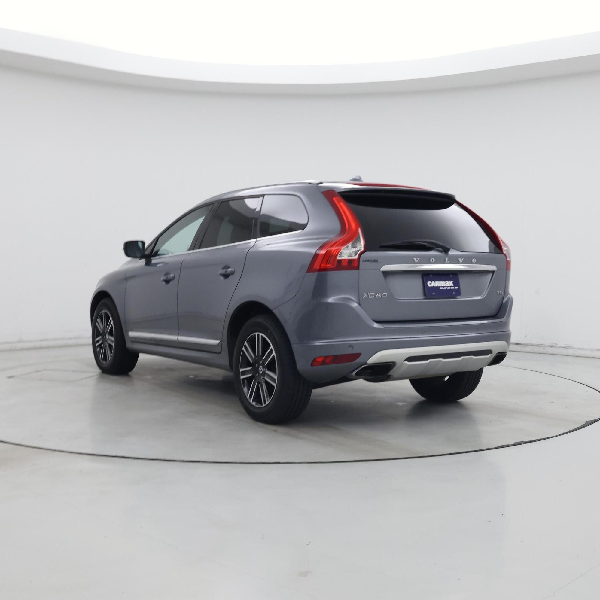 Thumbnail: 2017 Volvo XC60 - 2